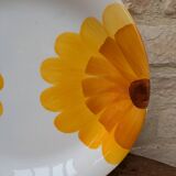 Vintage round serving dish with yellow flowers, Ironstone, 1970s, Italy.