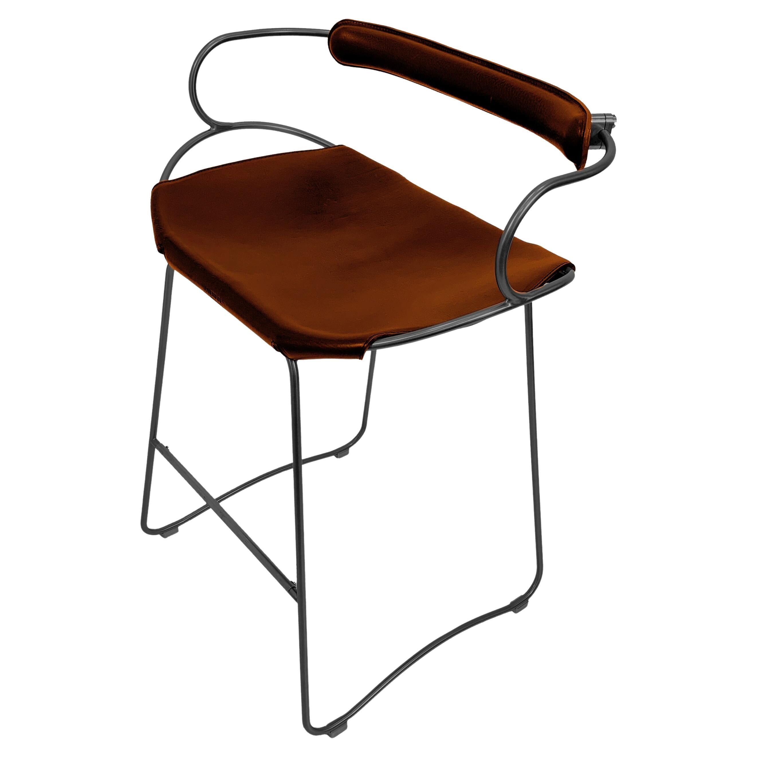 Kitchen bar stool with a smoked black metal backrest and cognac leather.