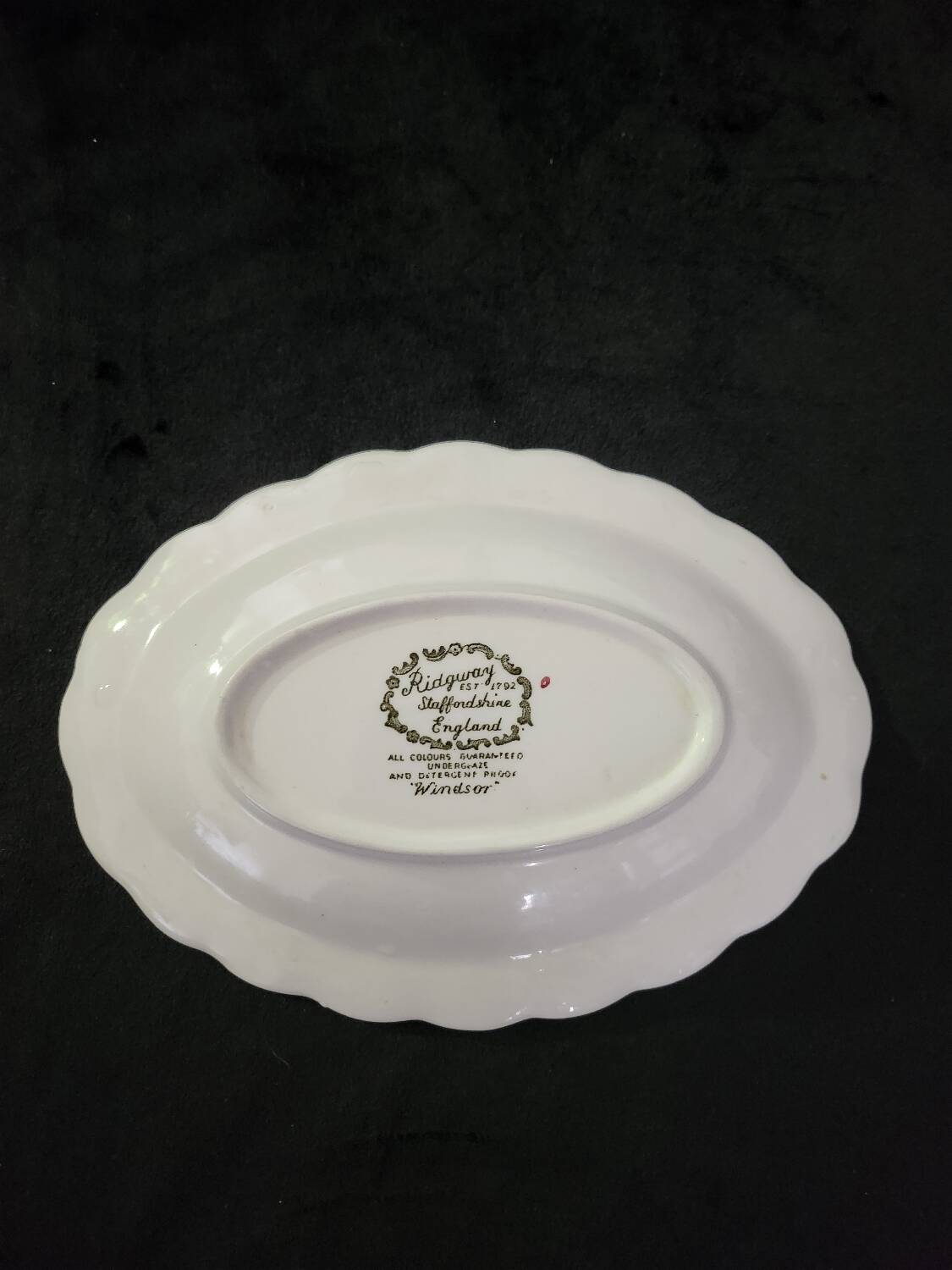 Ridgway Windsor empty pocket tray, English bird decor