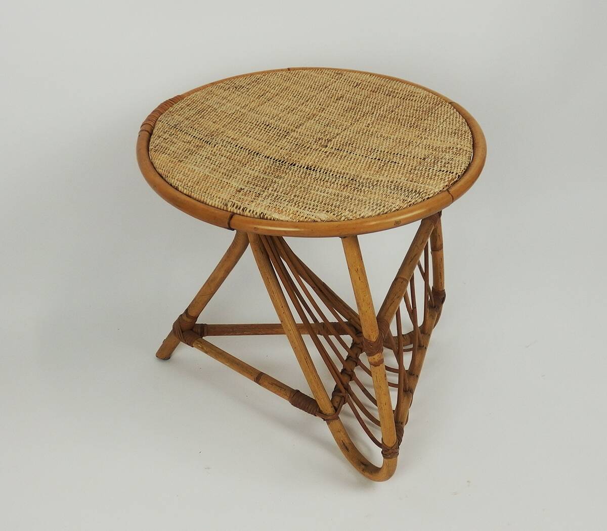 Rattan magazine table