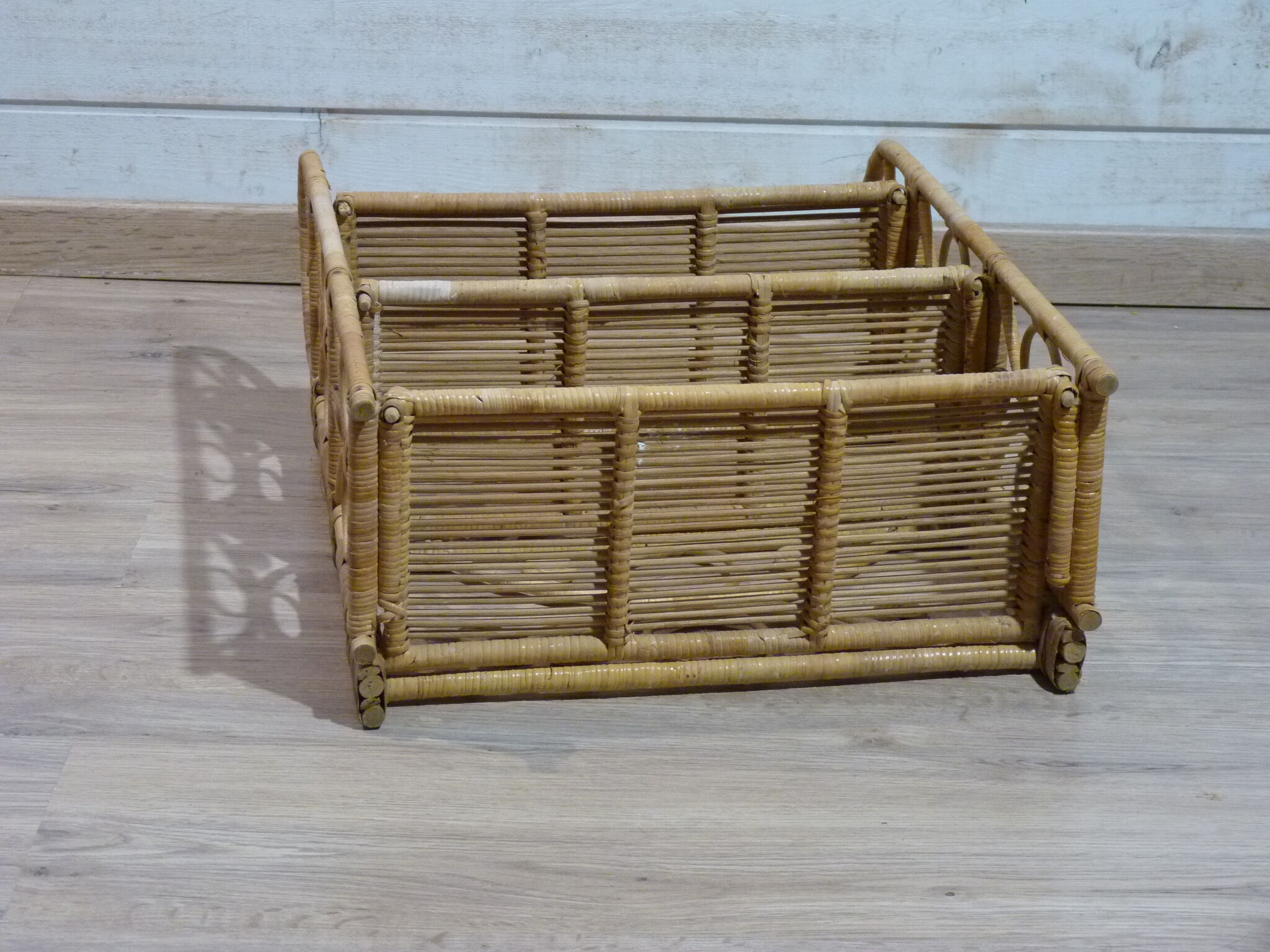 Folding shelves Peacock