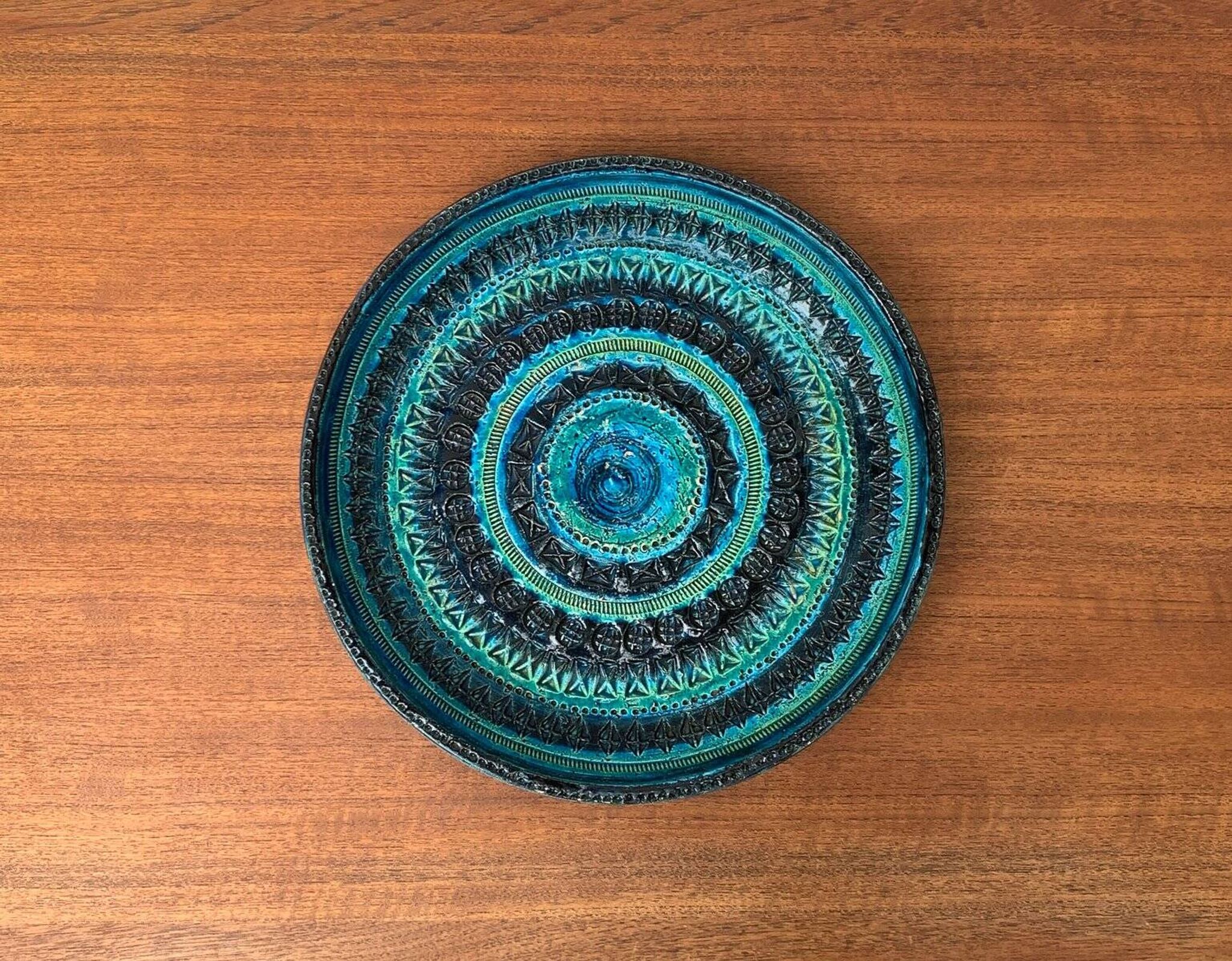 Large bowl in Rimini Blu pottery, mid-century by Aldo Londi for Bitossi.