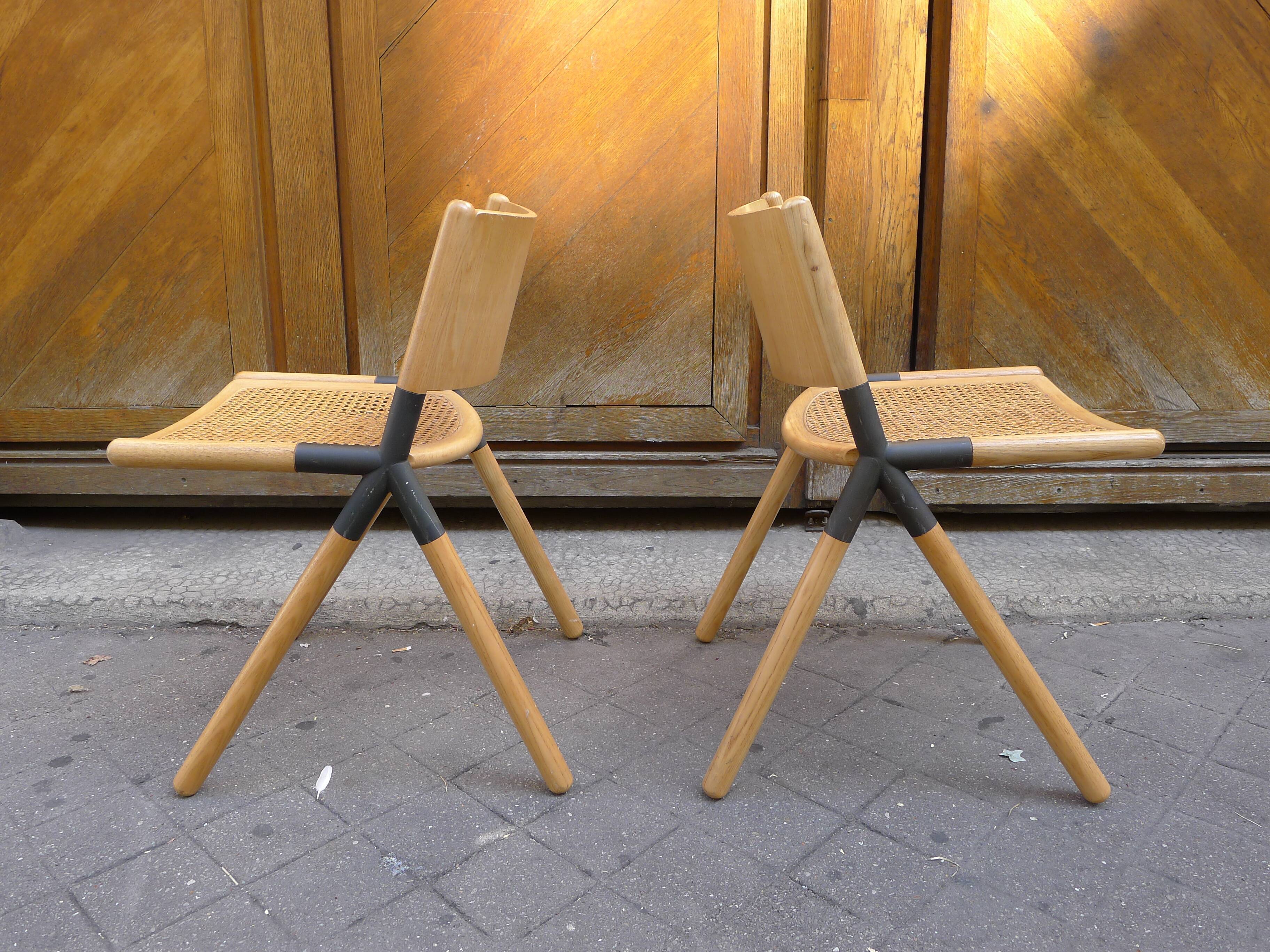 Scandinavian chairs with metal brace
