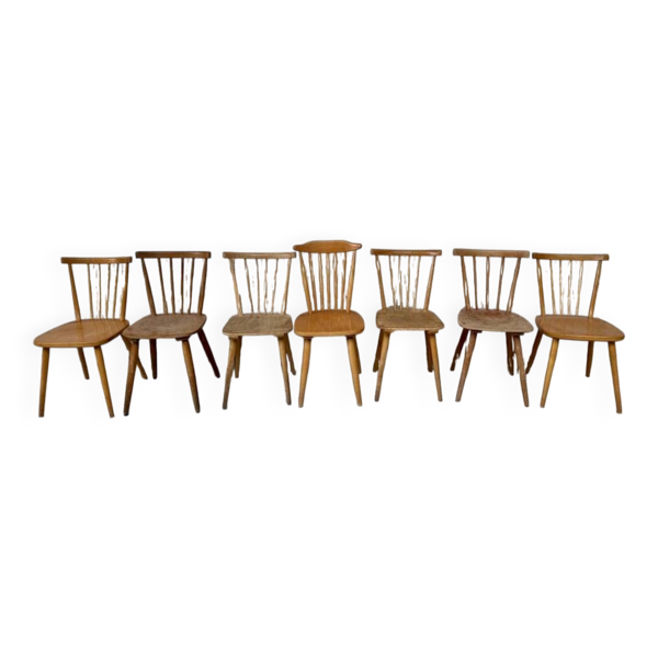 Série Lot de 7 anciennes chaises bistrot