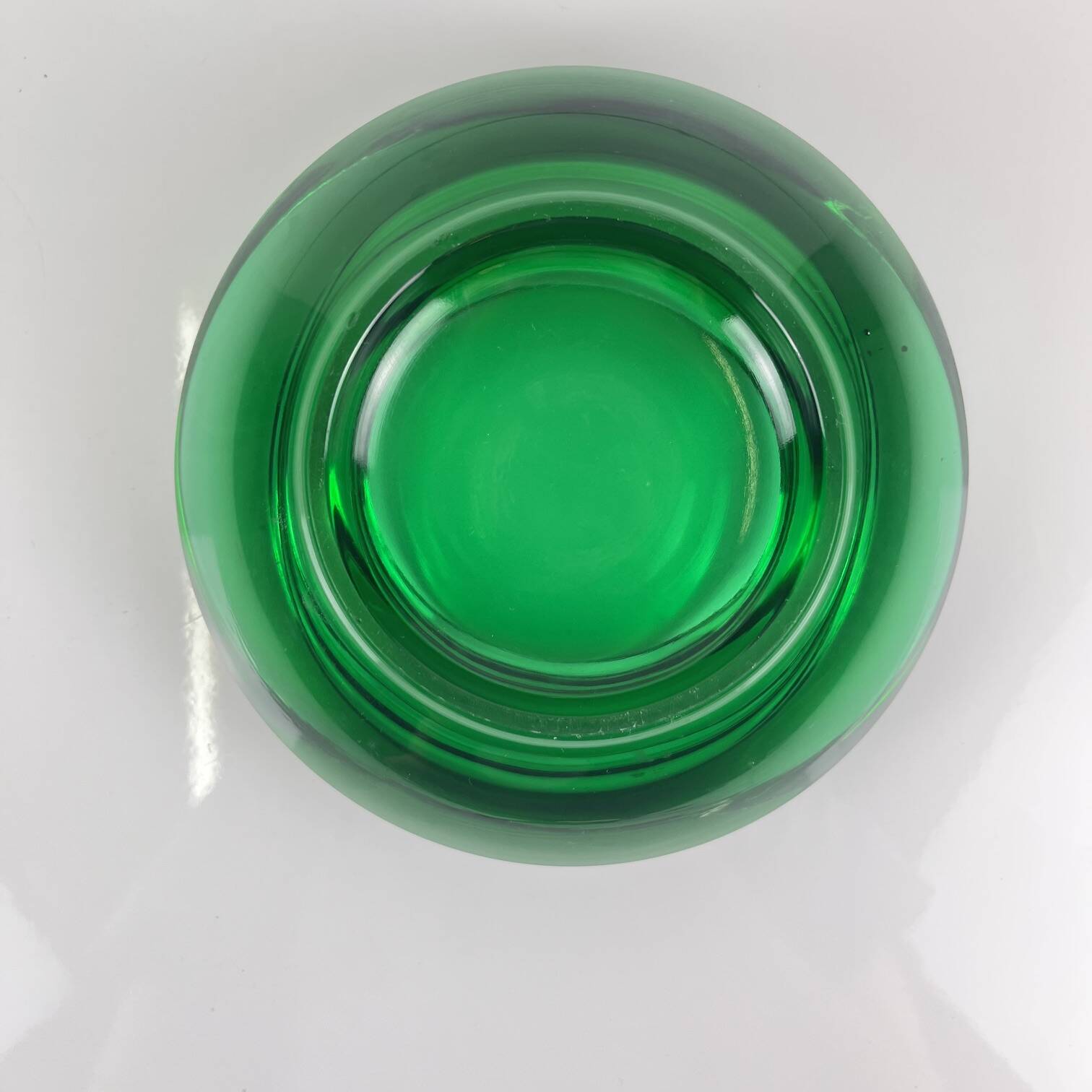 Vide poche / cendrier en verre vert, Tchéquie, 1960