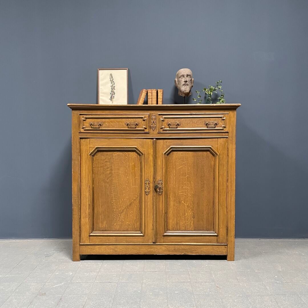 Armoire française peinte