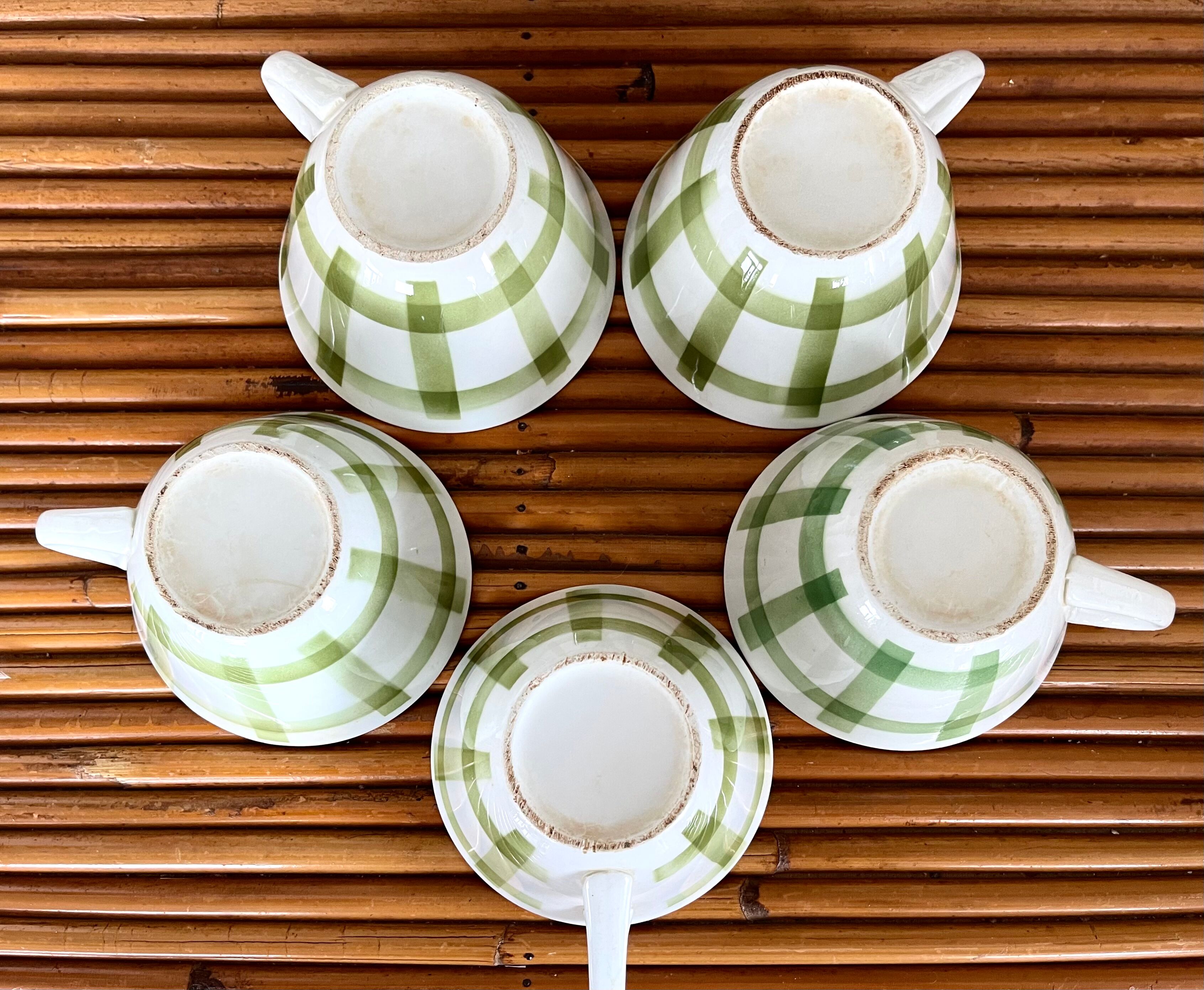 5 cups and saucers vichy 1950