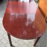 Extendable table, 1980s