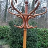 Parrot coat hanger