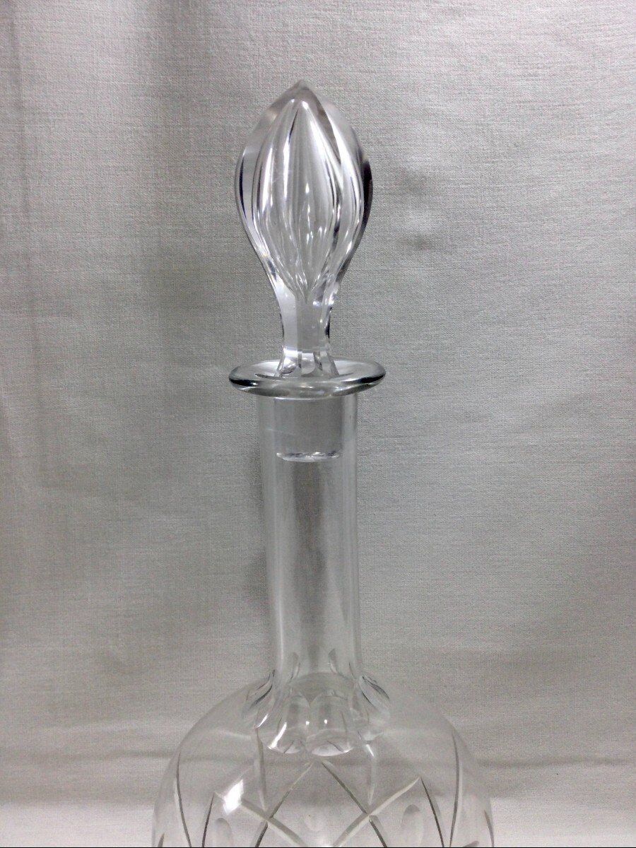 Crystal decanter