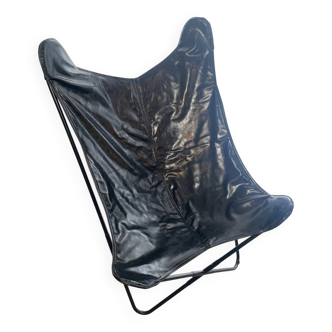 Butterfly chair in faux leather in perfect condition.