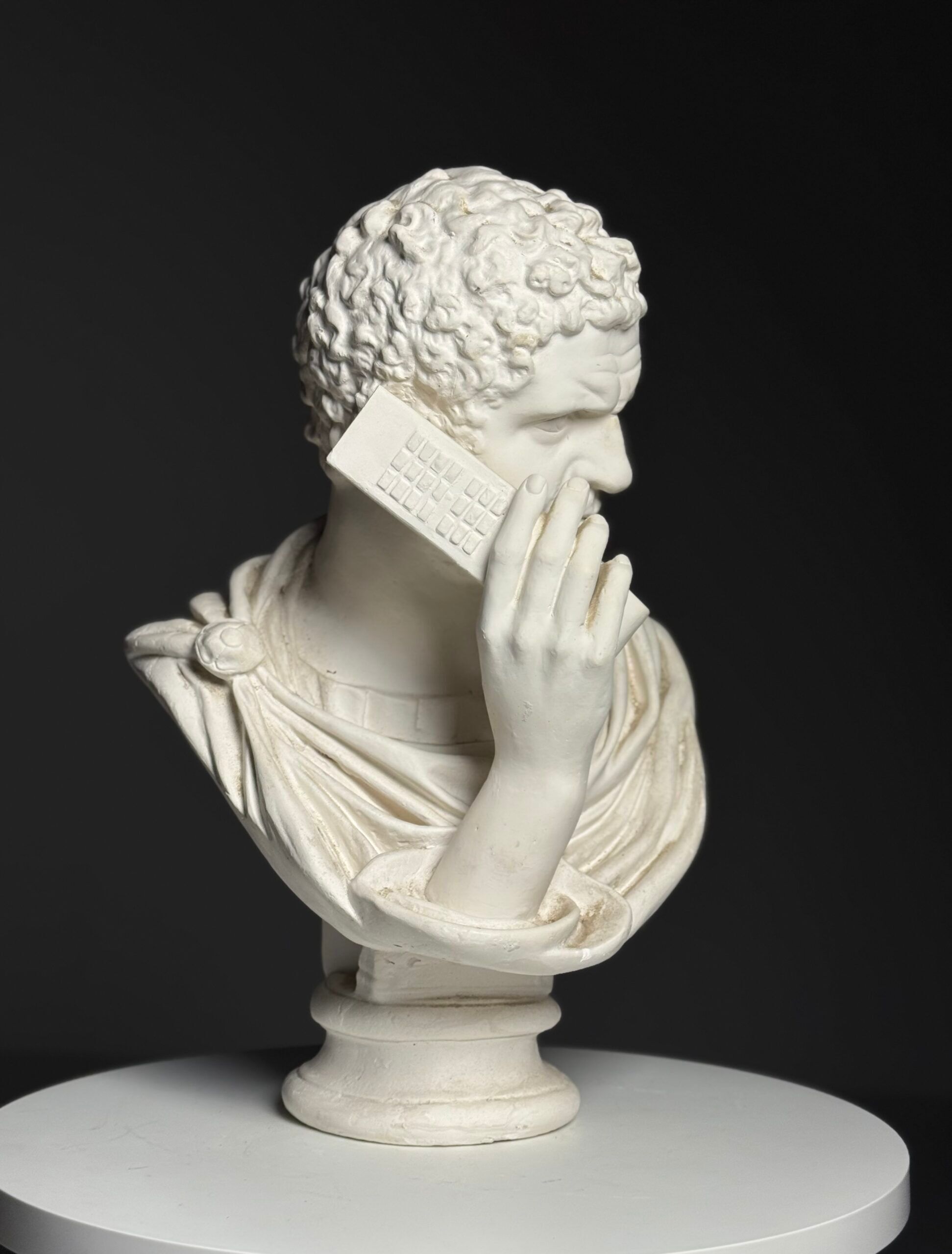Buste en plâtre de Caracalla appelant