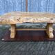 Table basse brutaliste en orme massif de fabrication artisanale