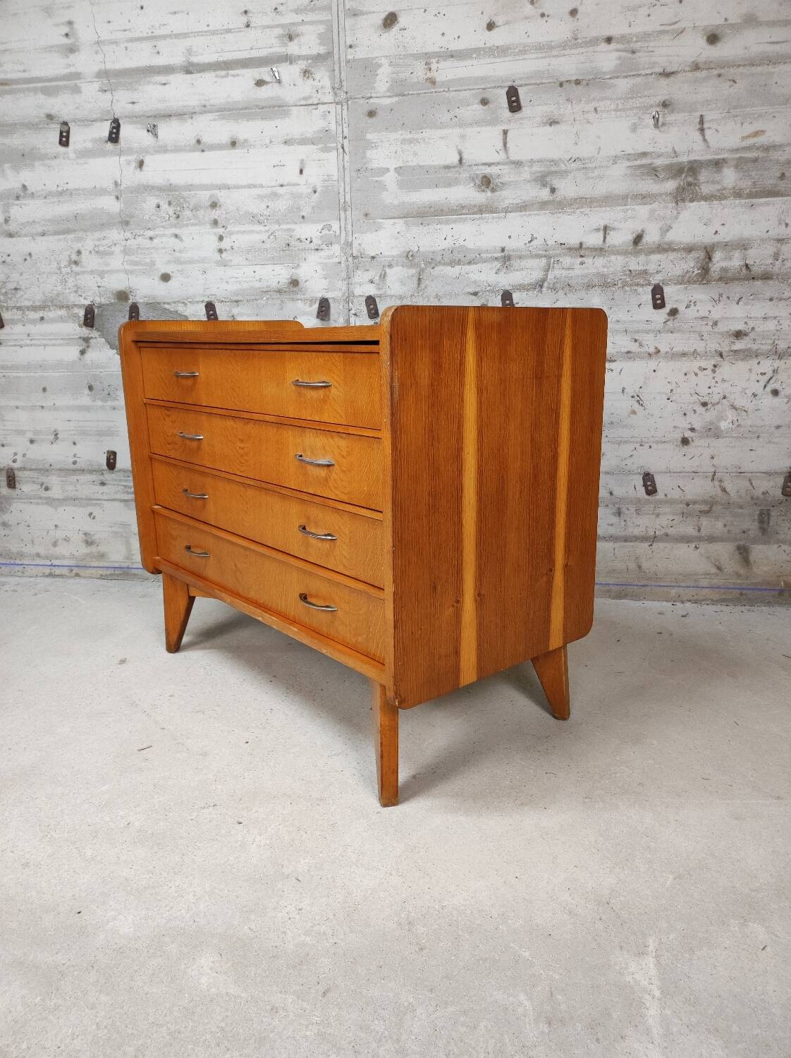Commode vintage