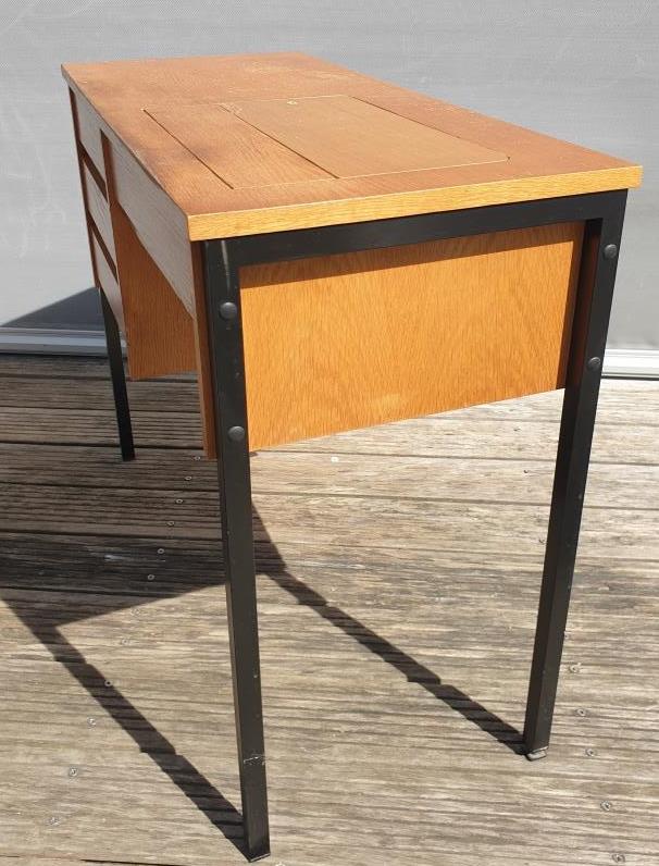 Excelsior sewing machine desk table