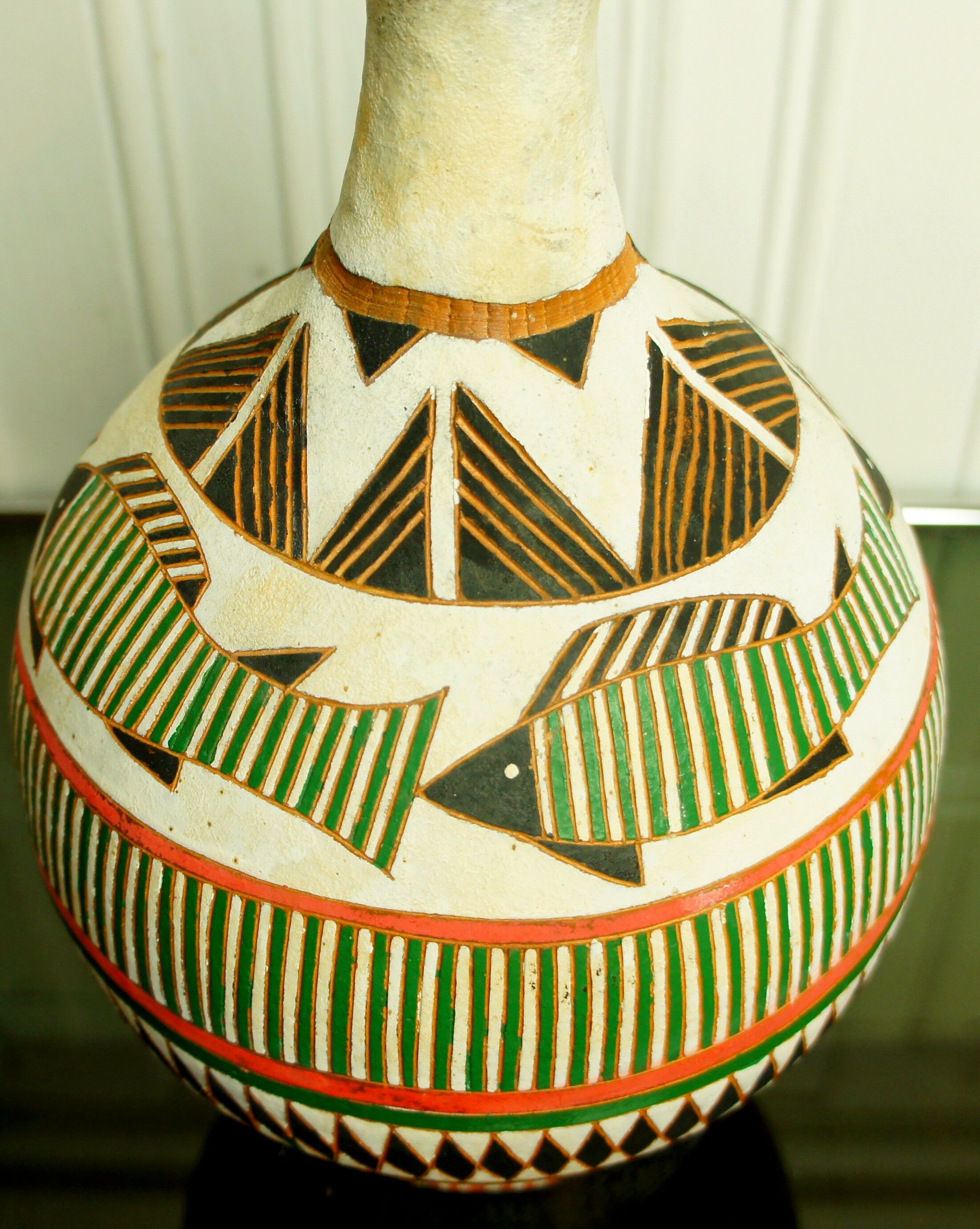 Painted terracotta jar "Ball"