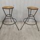 Vintage wicker bar and its two stools