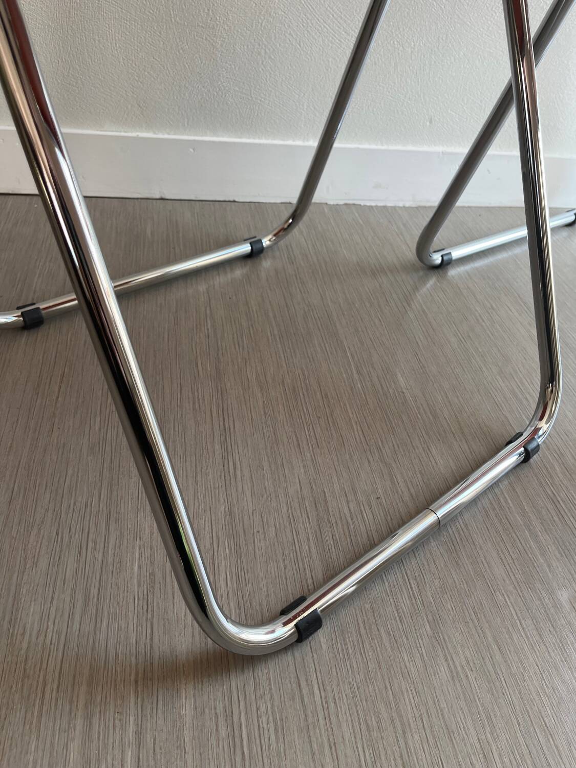 Chaises pliantes vintage chrome / skaï orange Soudexvinyl