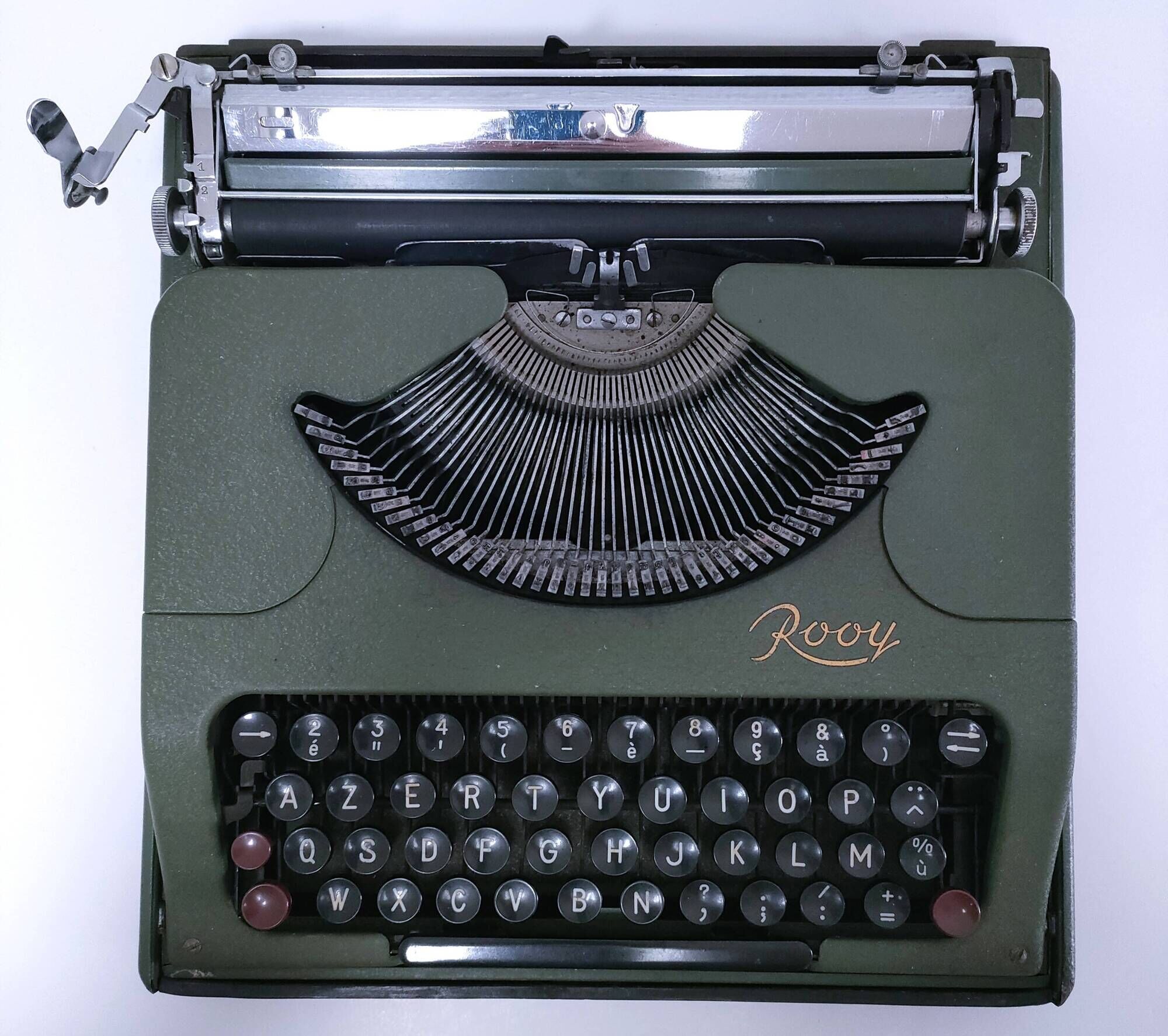 Rooy portable typewriter 1950s khaki metal