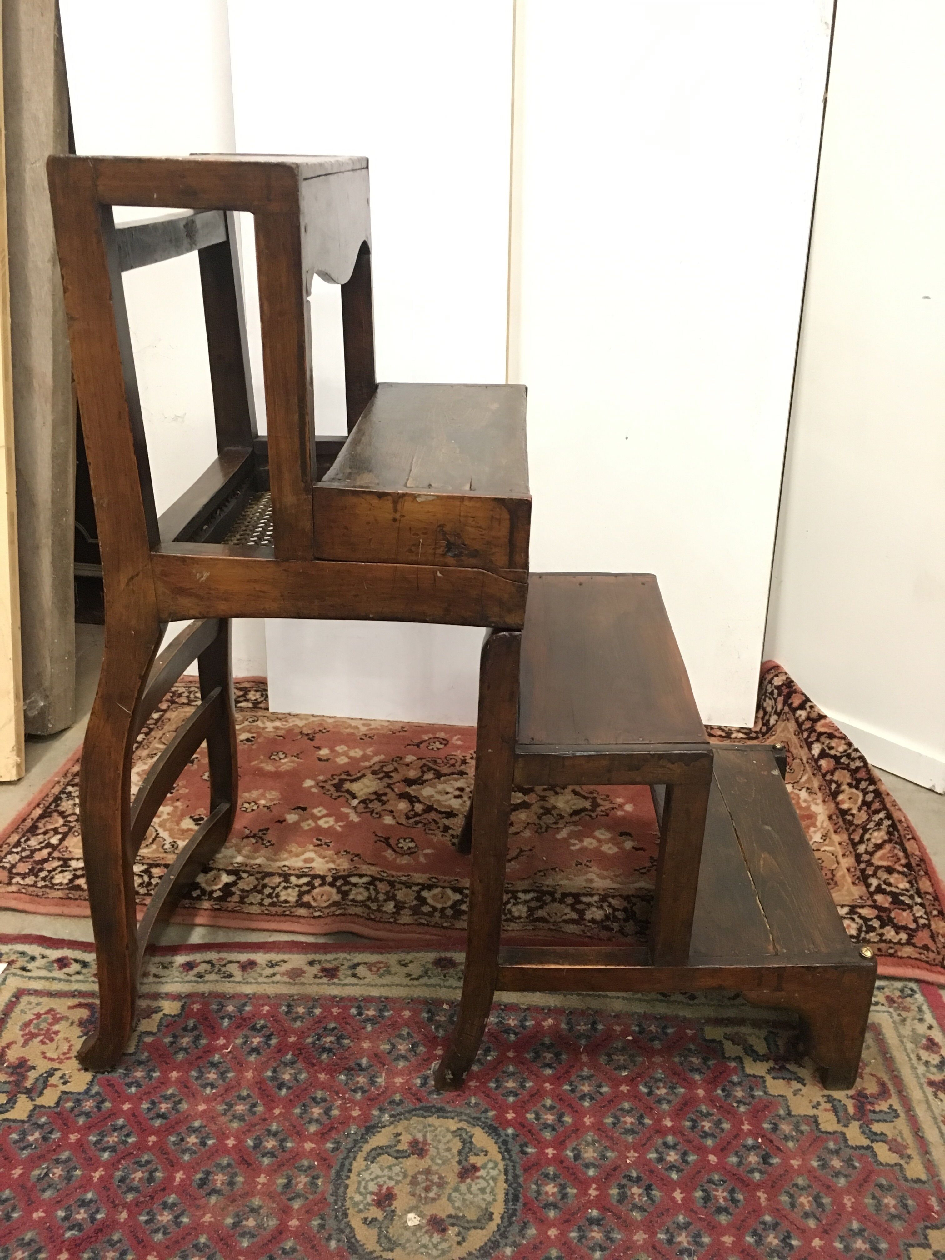 Chair/library staircase