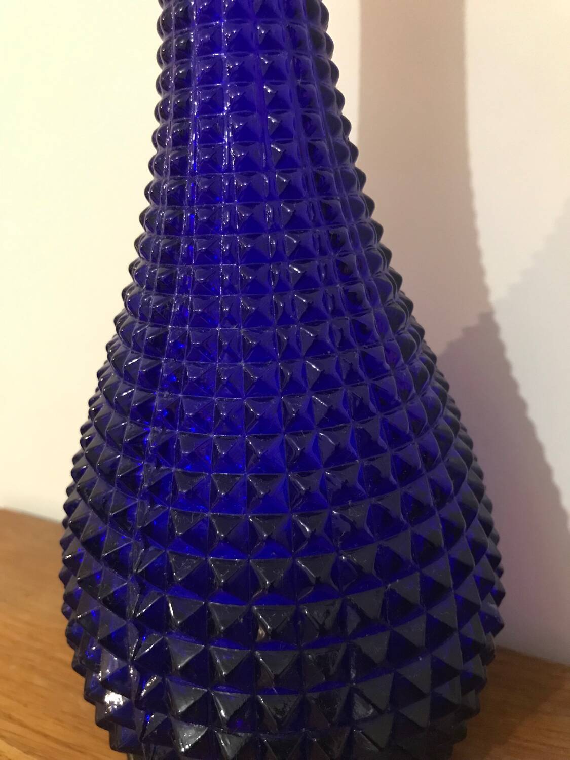 Empoli carafe cobalt blue diamond point