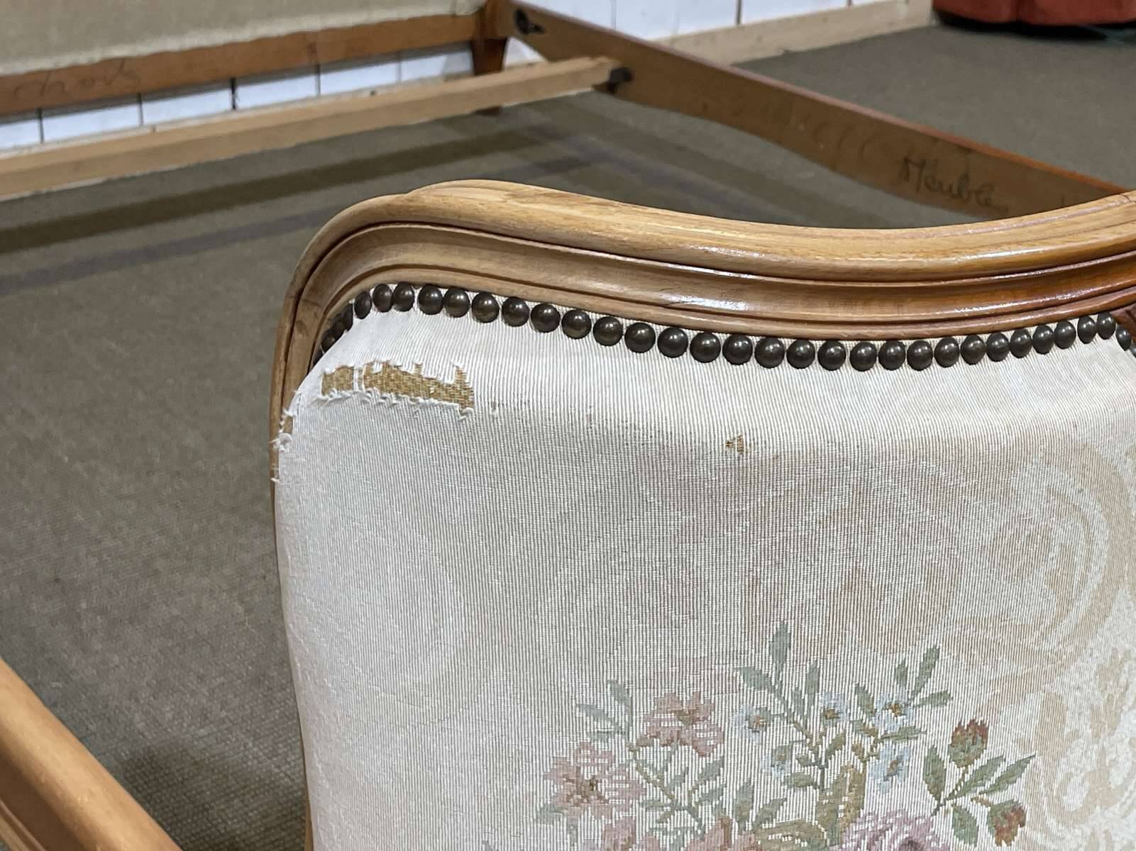 Lit basket in Louis XV style from the 1970s.