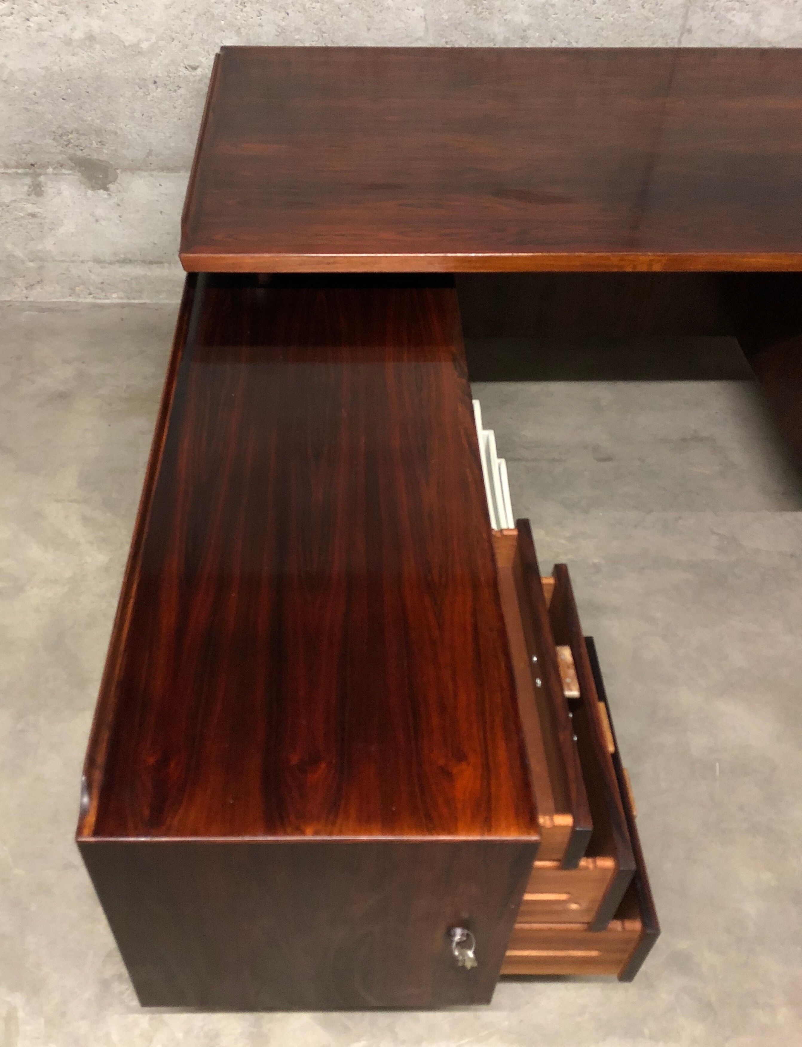 Bureau danois en palissandre par Arne Vodder pour Sibast Møbler