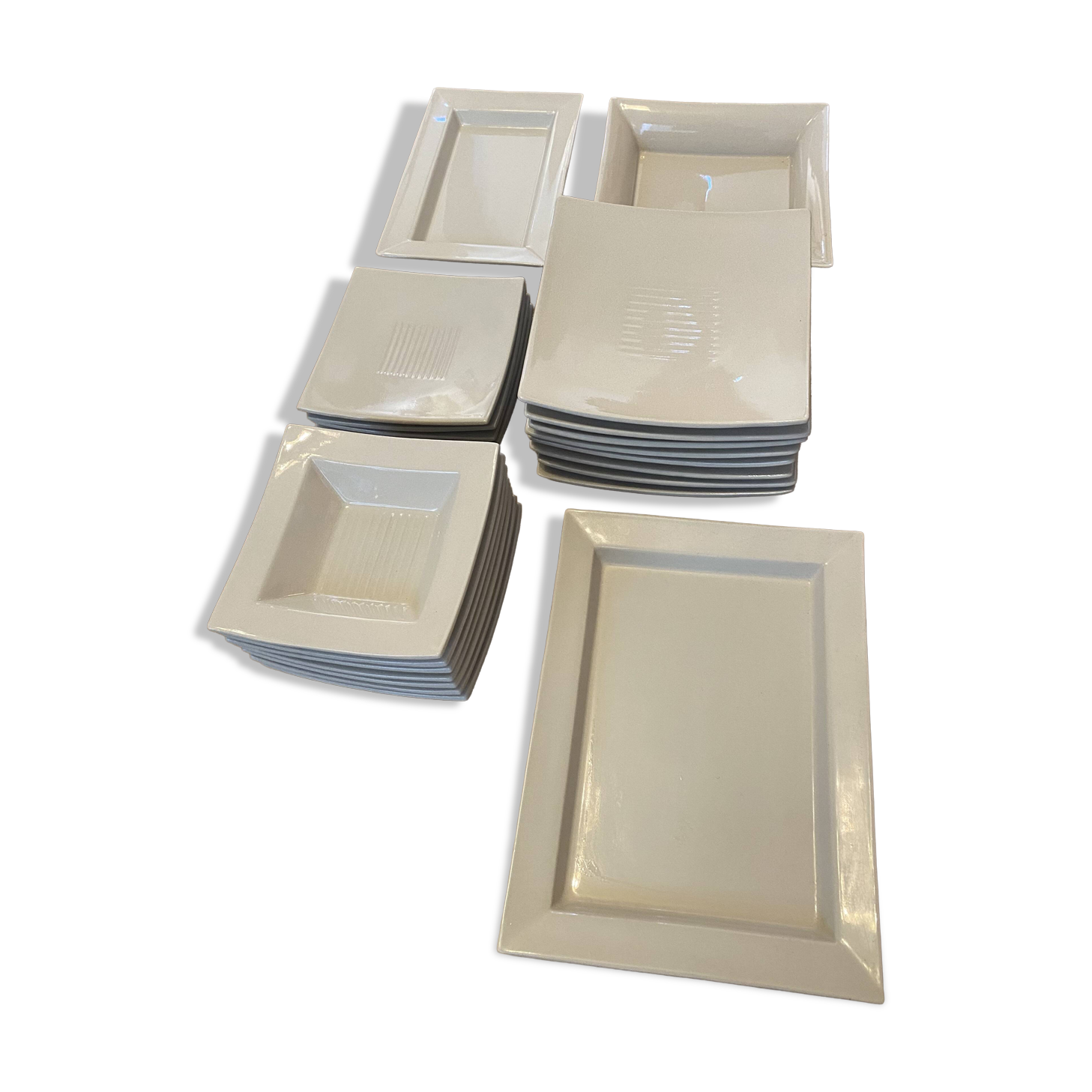 Service d'assiettes et plats en céramique Jars - 23 pièces