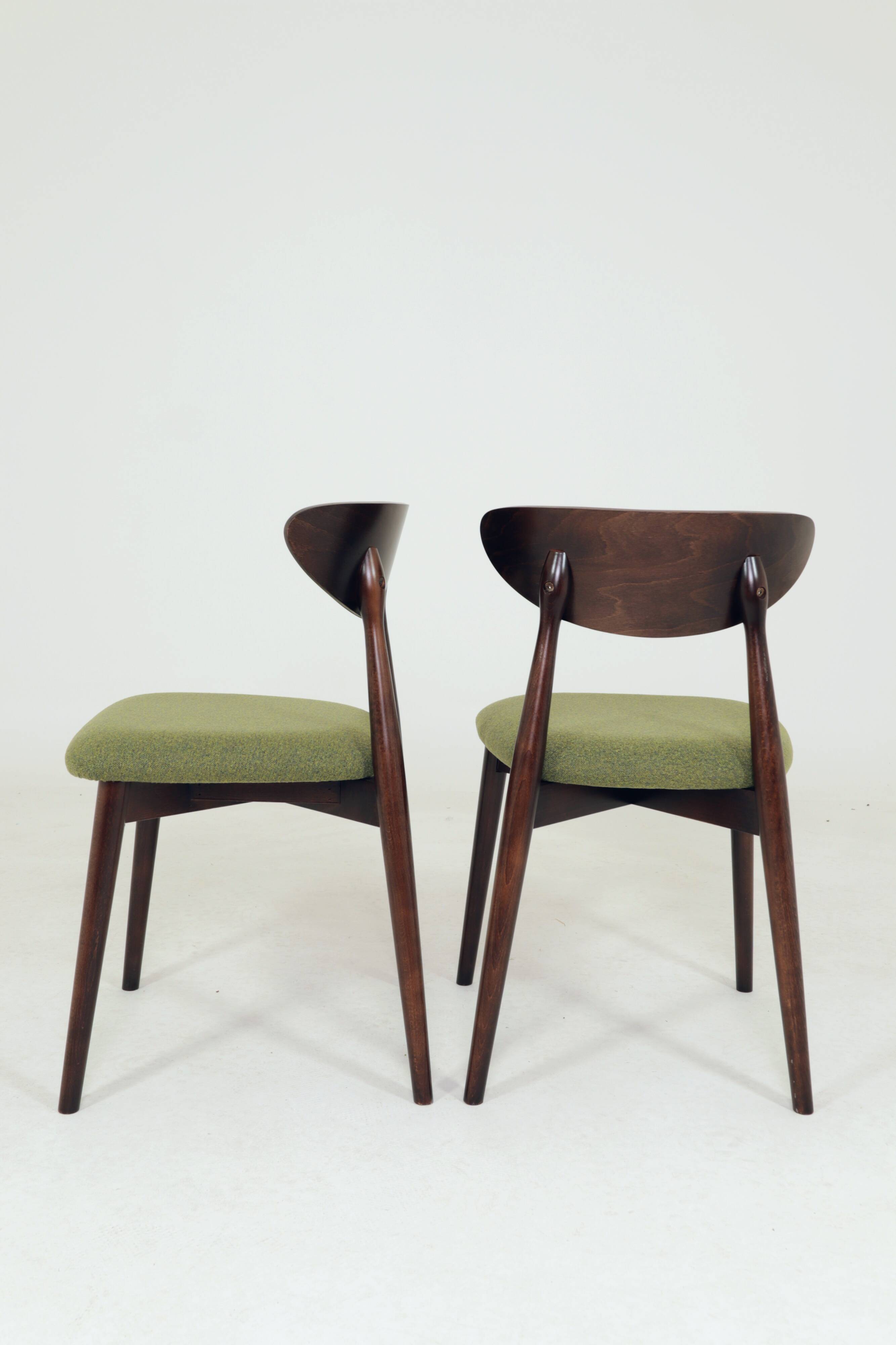 Modern Set of 2 Dining Chairs, Avocado Green Bouclè and Dark Wood