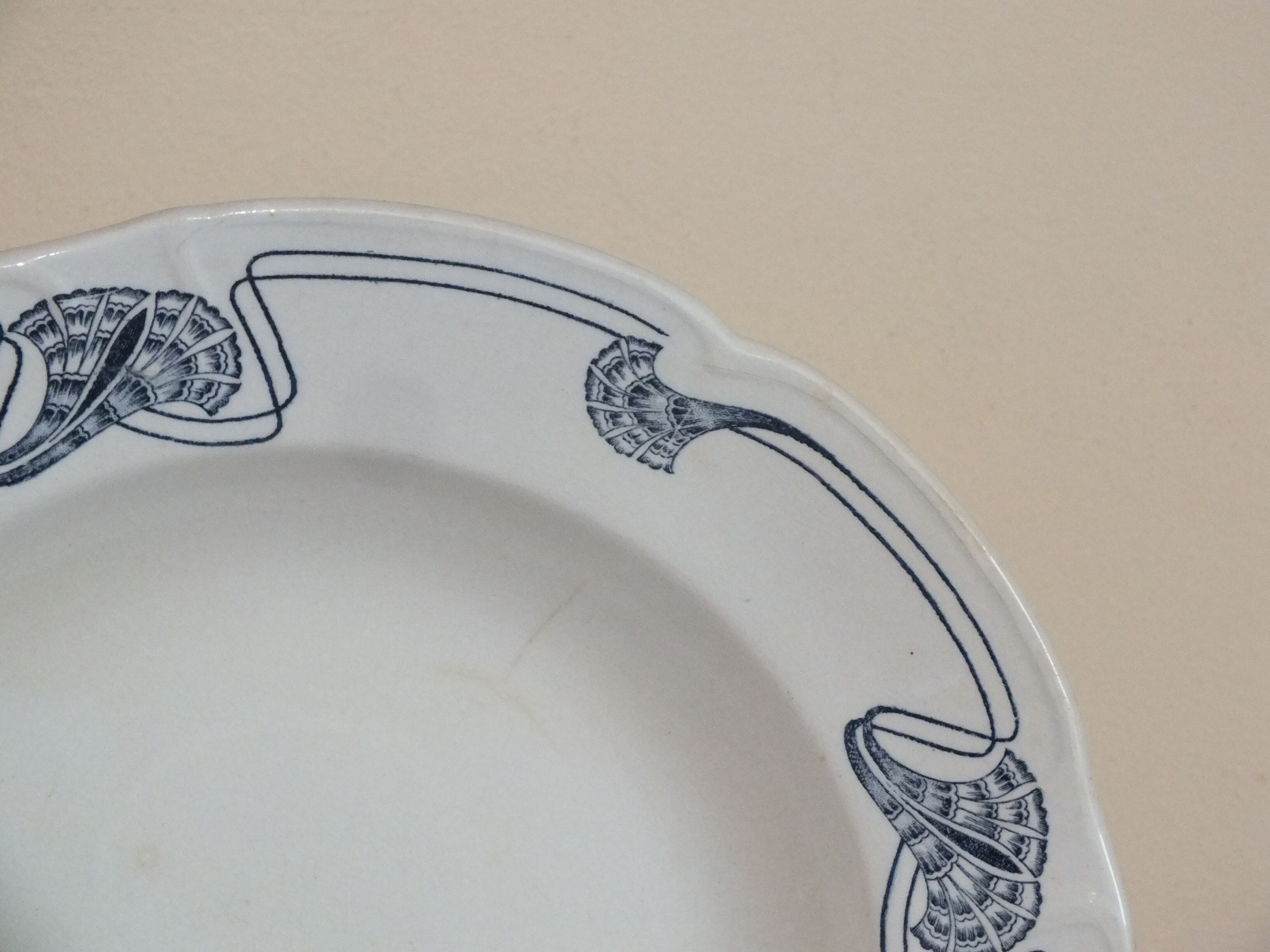 4 hollow plates Art Nouveau 1900 Onnaing Granite Algeciras, Lot 1