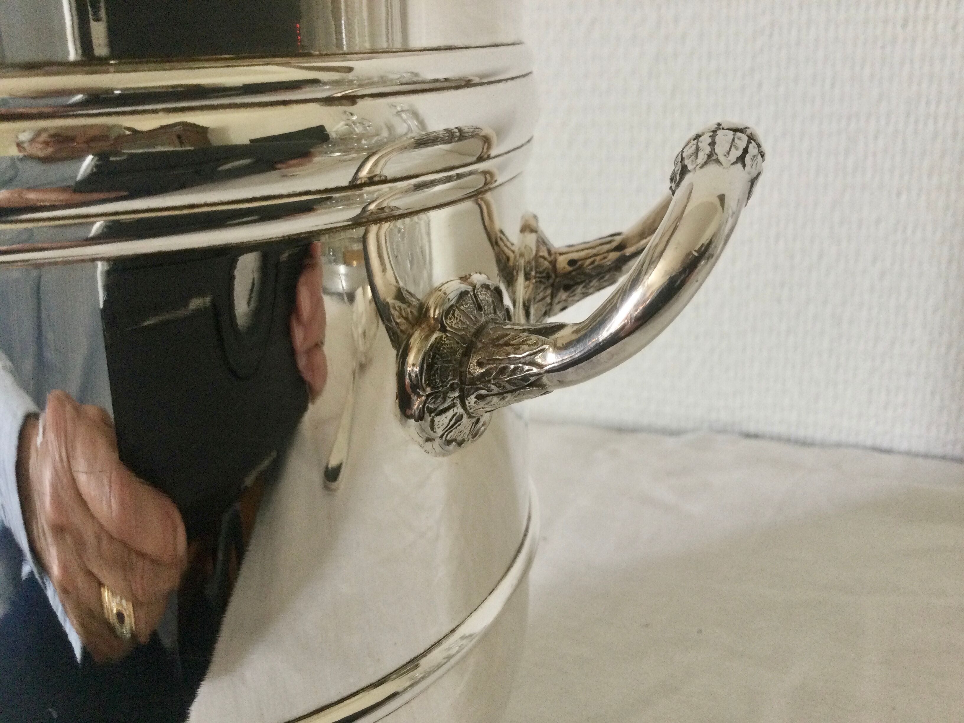 Silver metal ice bucket from Christofle House
