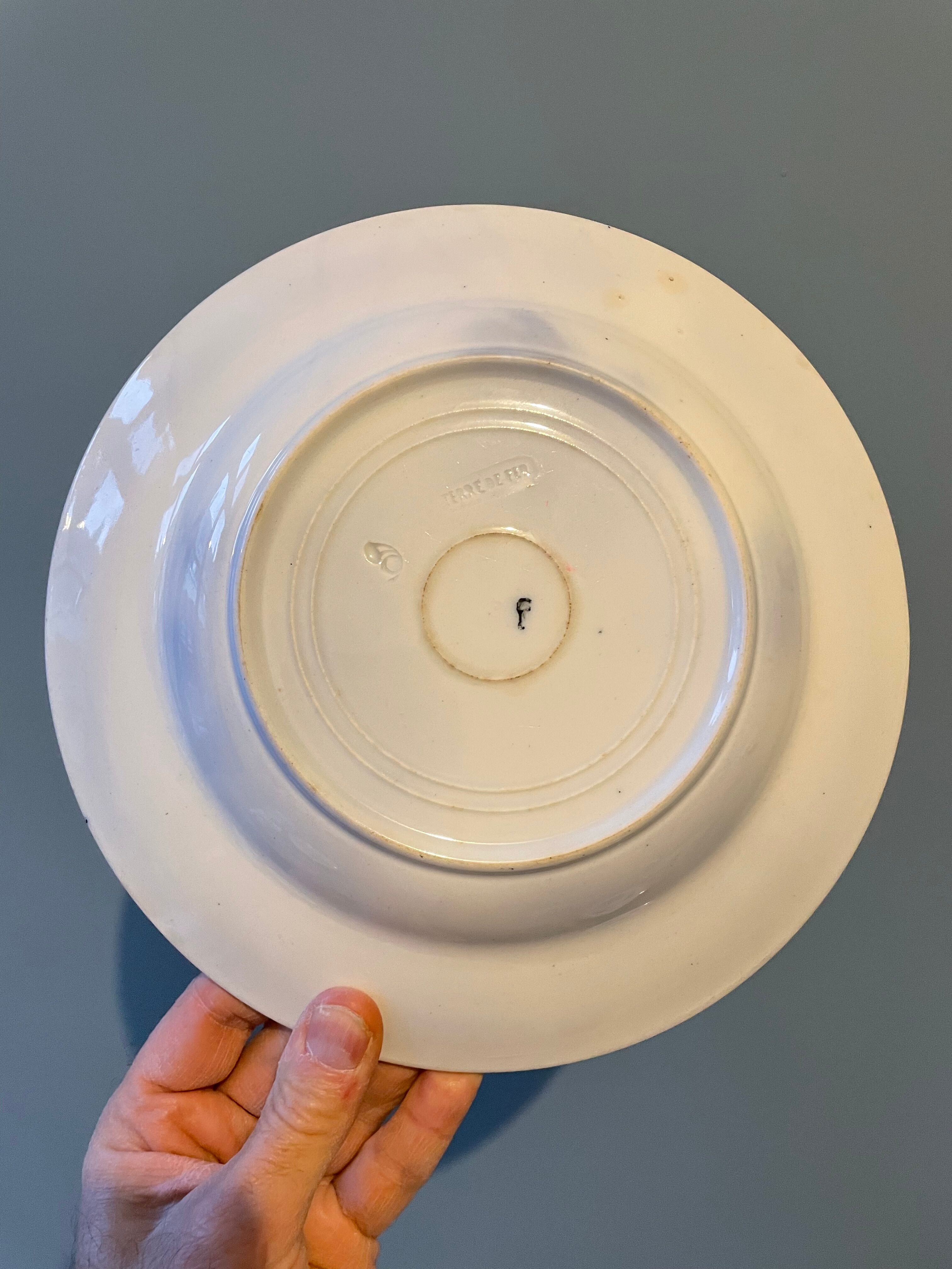 Set of 4 hollow plates Terre de Fer