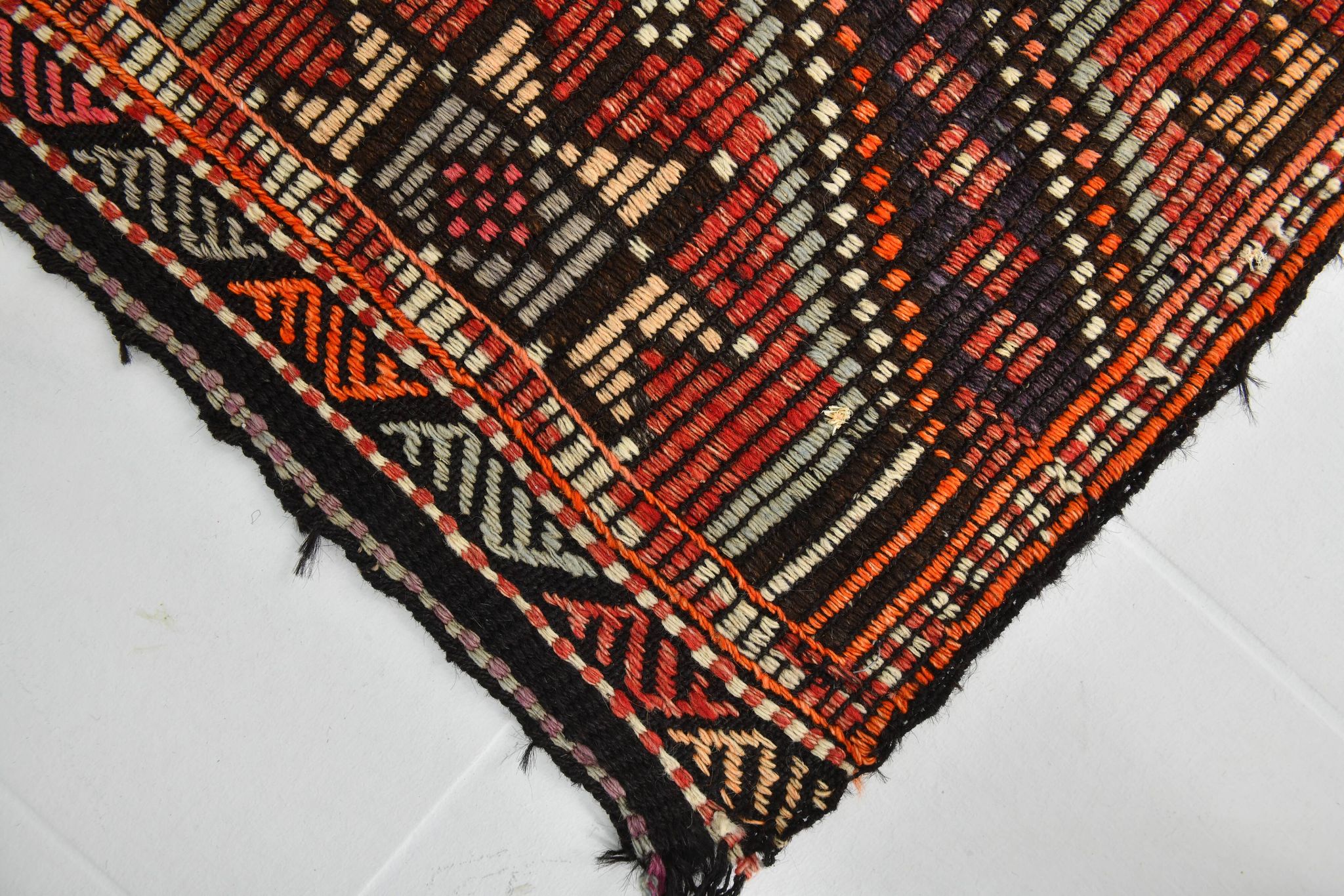 Red & Burgundy Handmade Antique Kilim Rug, 218x320Cm