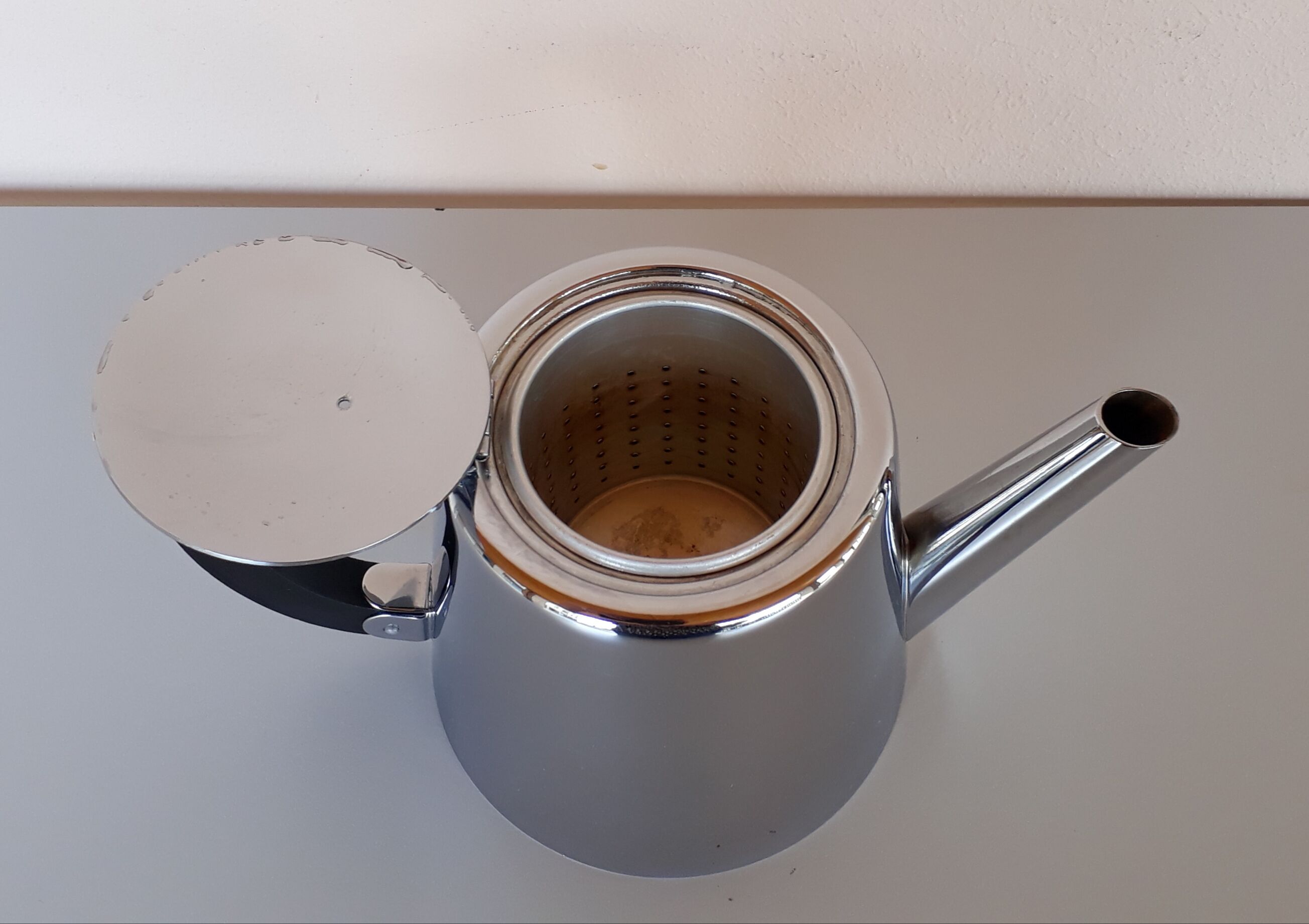 Stainless teapot