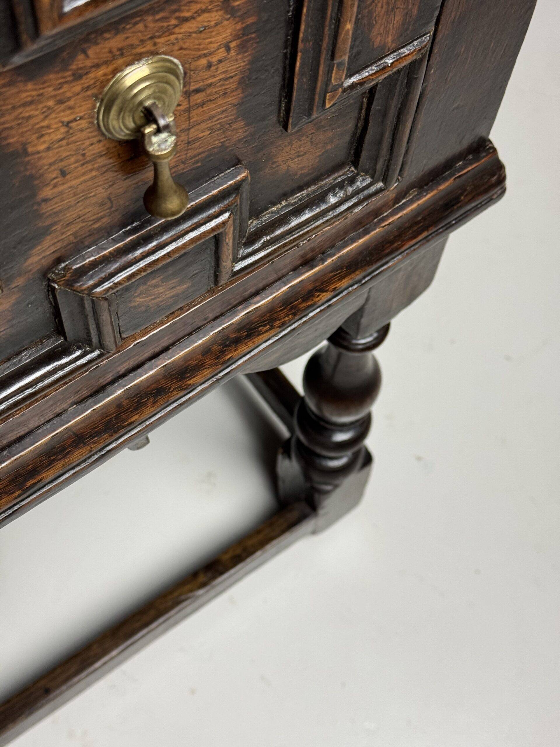 English dresser 17th century