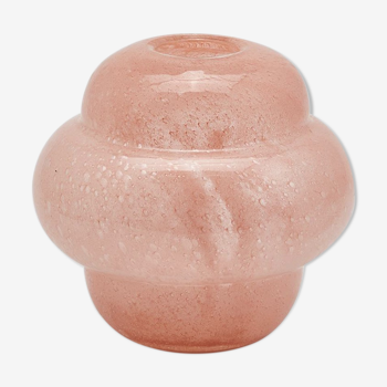 Vase design en verre souffle opaque saumon 20cm