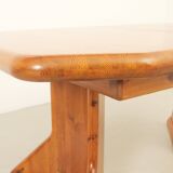 Large extendable Danish dining table in solid pine, 1970s.