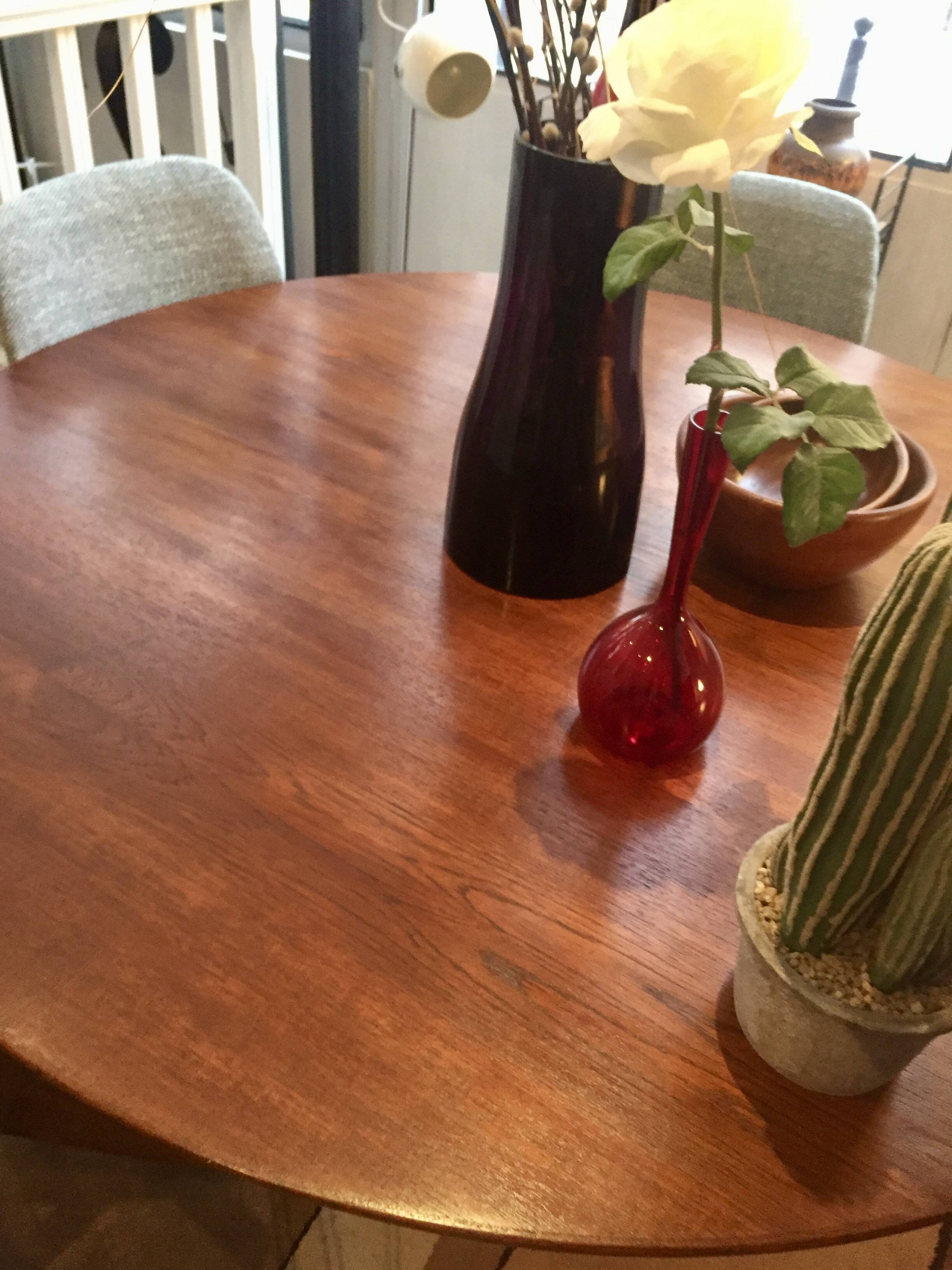 Scandinavian teak table 6 seats Arne Jacobsen