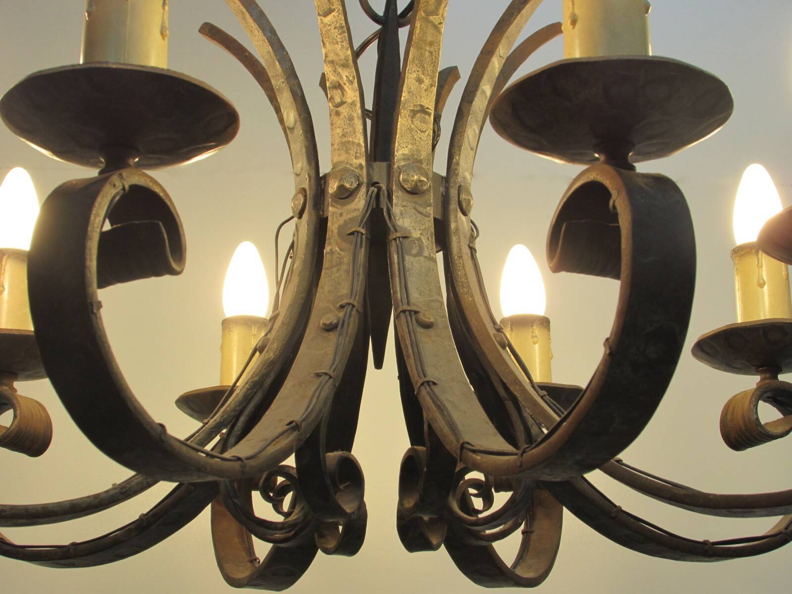 Lustre en fer forgé des années 1940