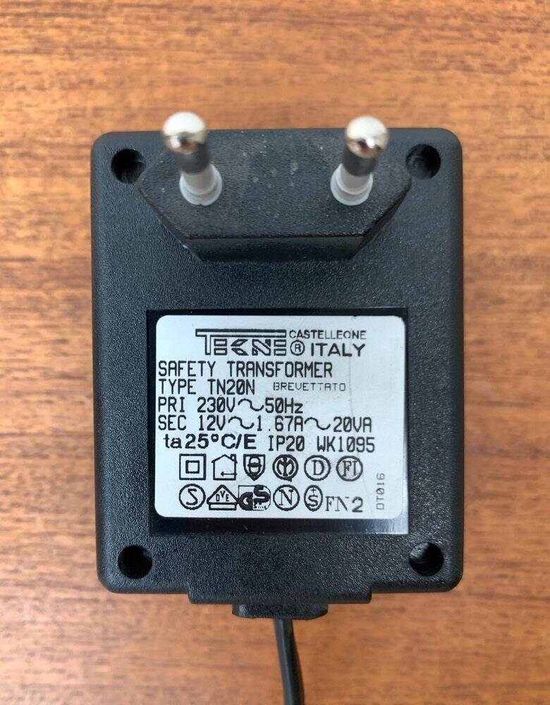 Postmodern Italian table lamp Mini Luxo style L-1