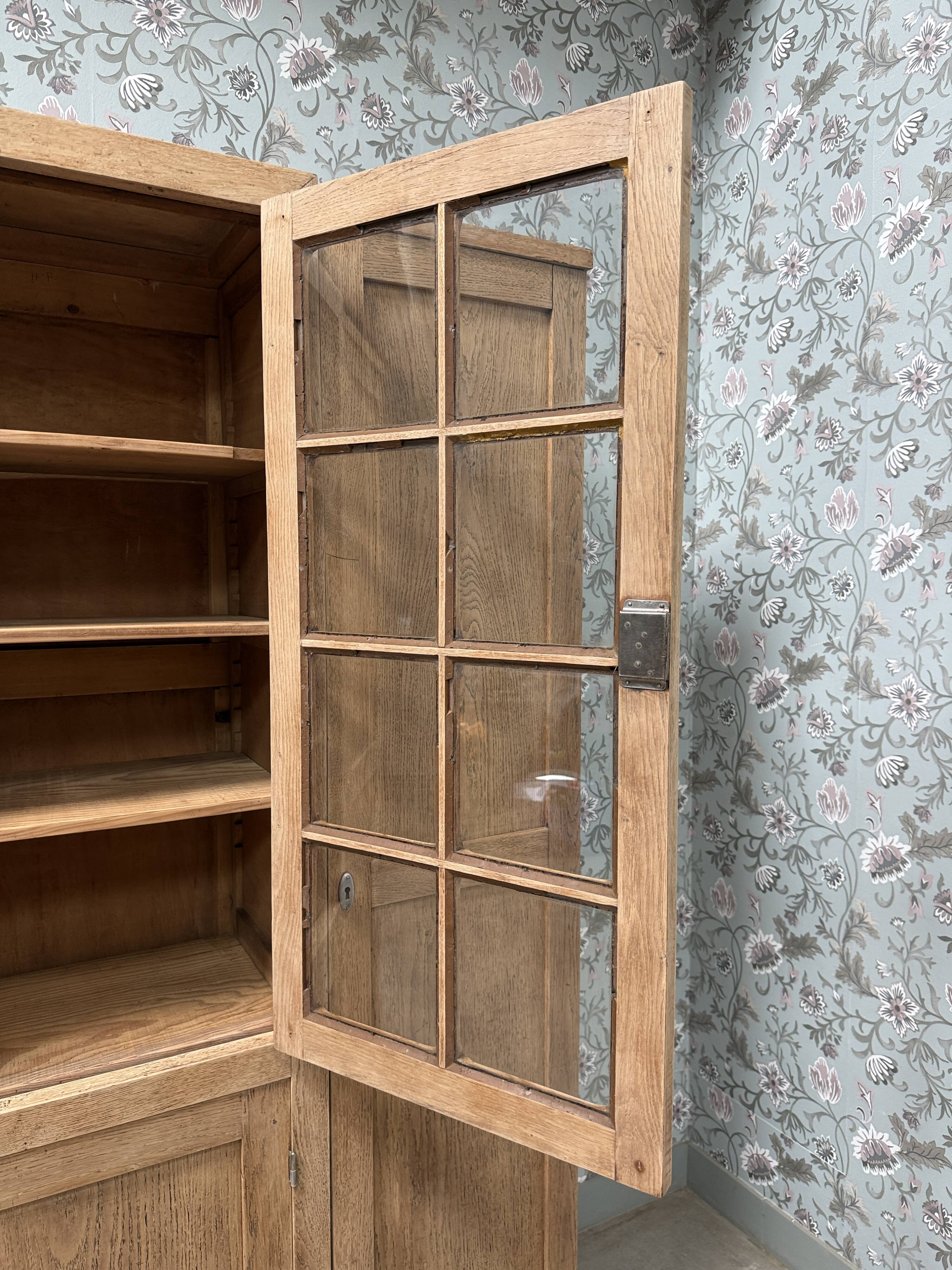 Large Art Deco wardrobe in oak (renovated)