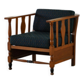 Art Nouveau, pair of oak lounge chairs, reupholstered in style fabric, 1920s.