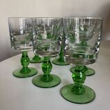 Set de 12 verres gobelets massifs à pied 1960