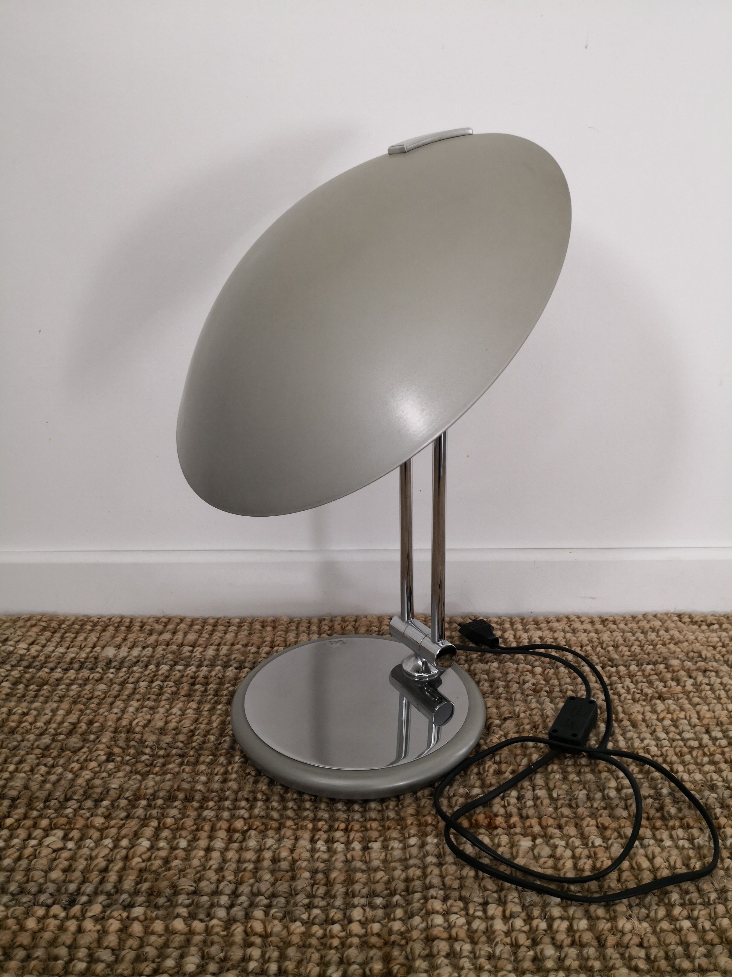 Lampe de bureau soucoupe Aluminor années 80