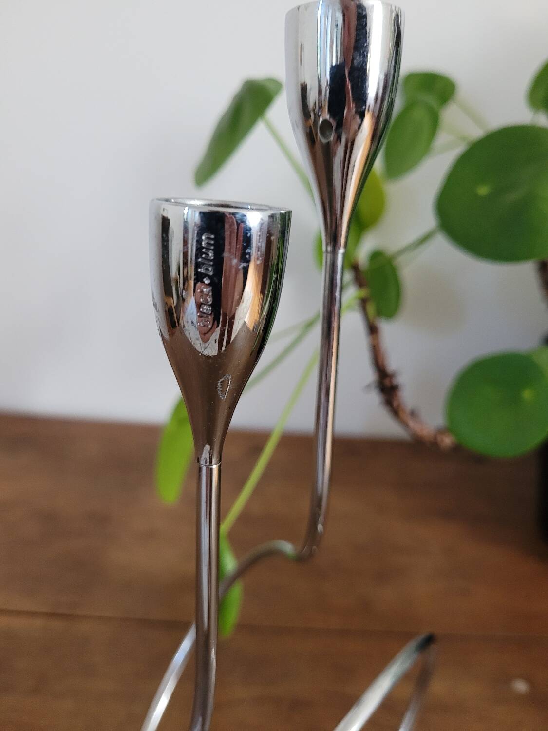 Black Blum 2-light candle holder