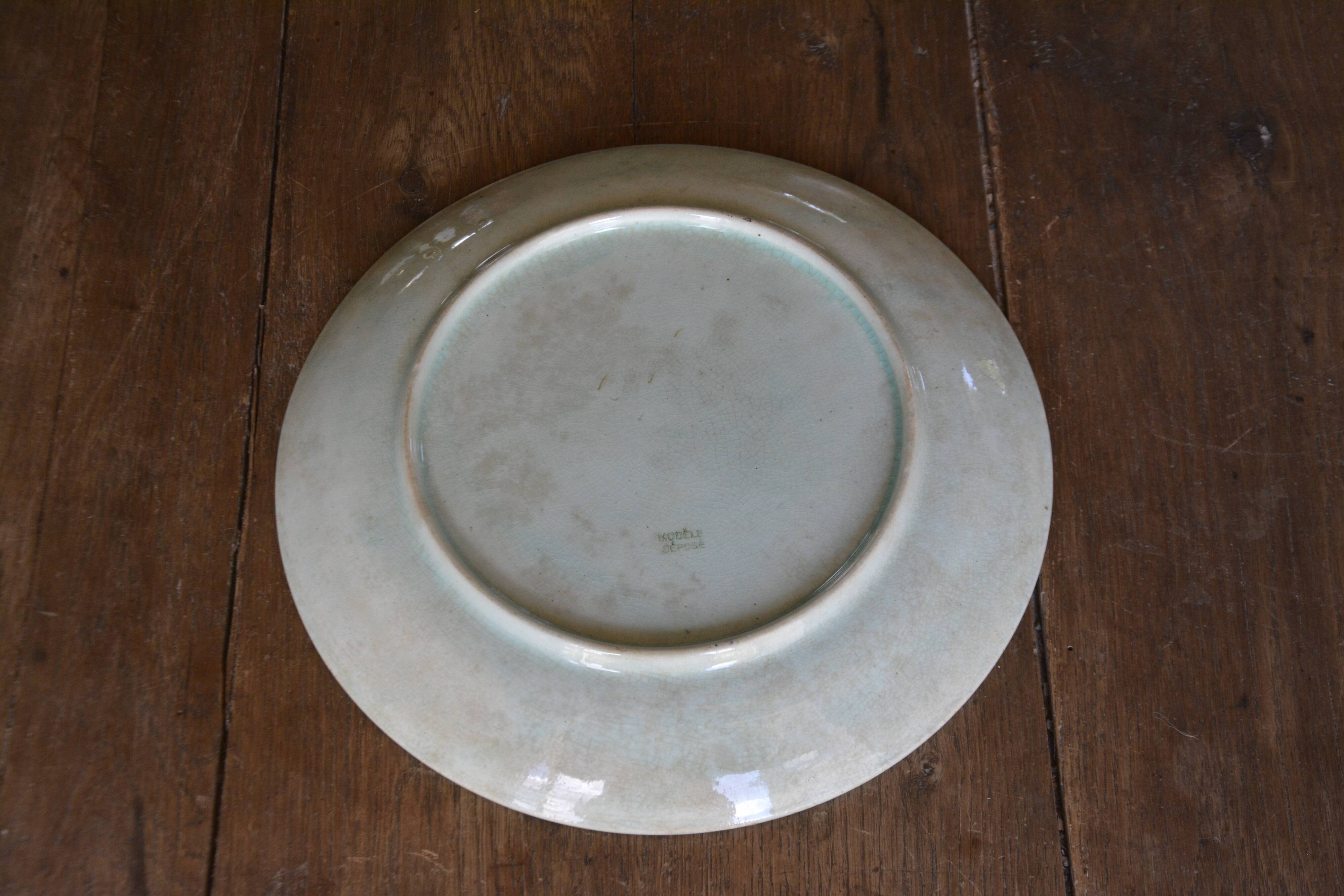 Round dish Iron Earth plum décor
