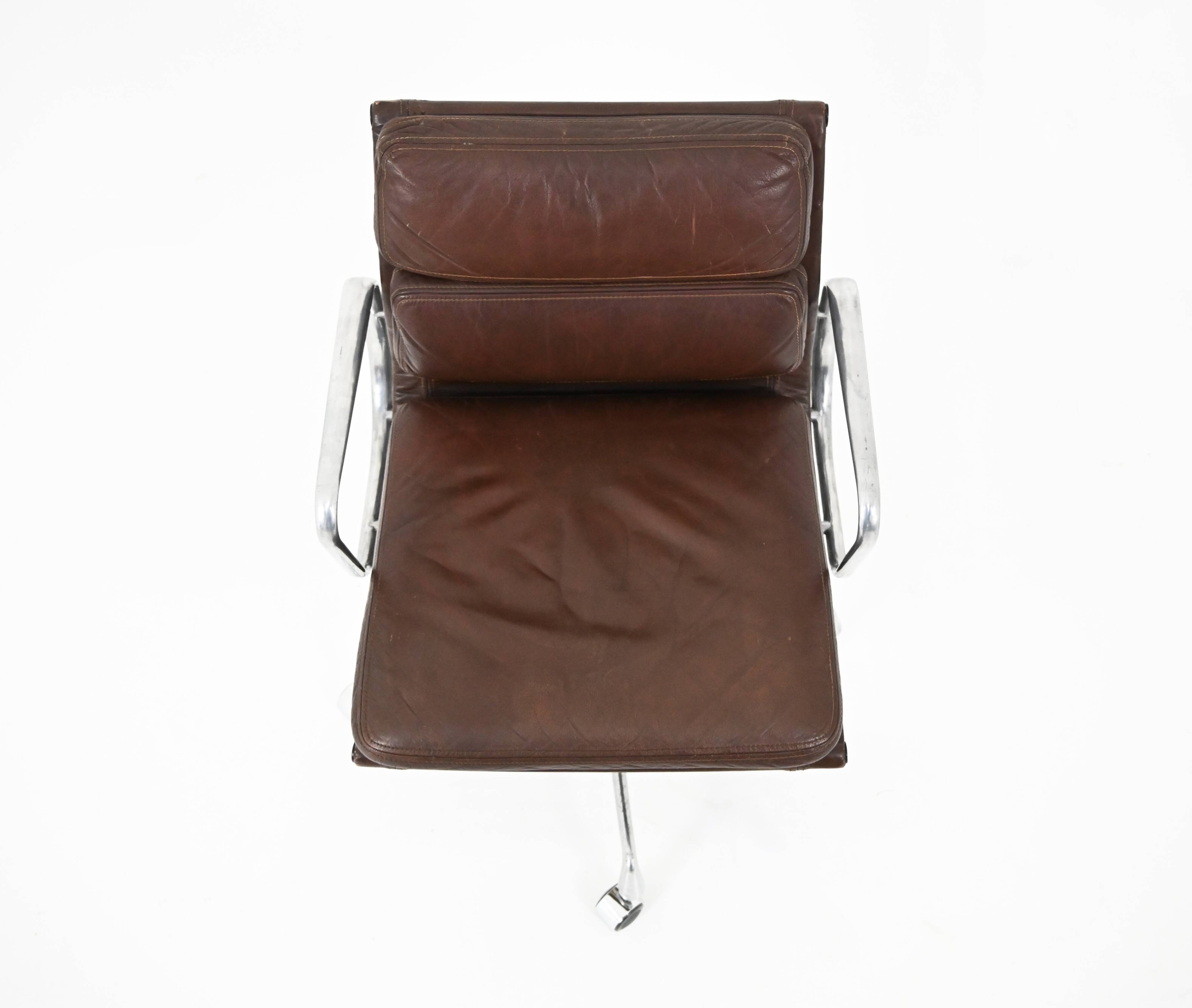 Office chair by Charles and Ray Eames for Herman Miller, 1970s.