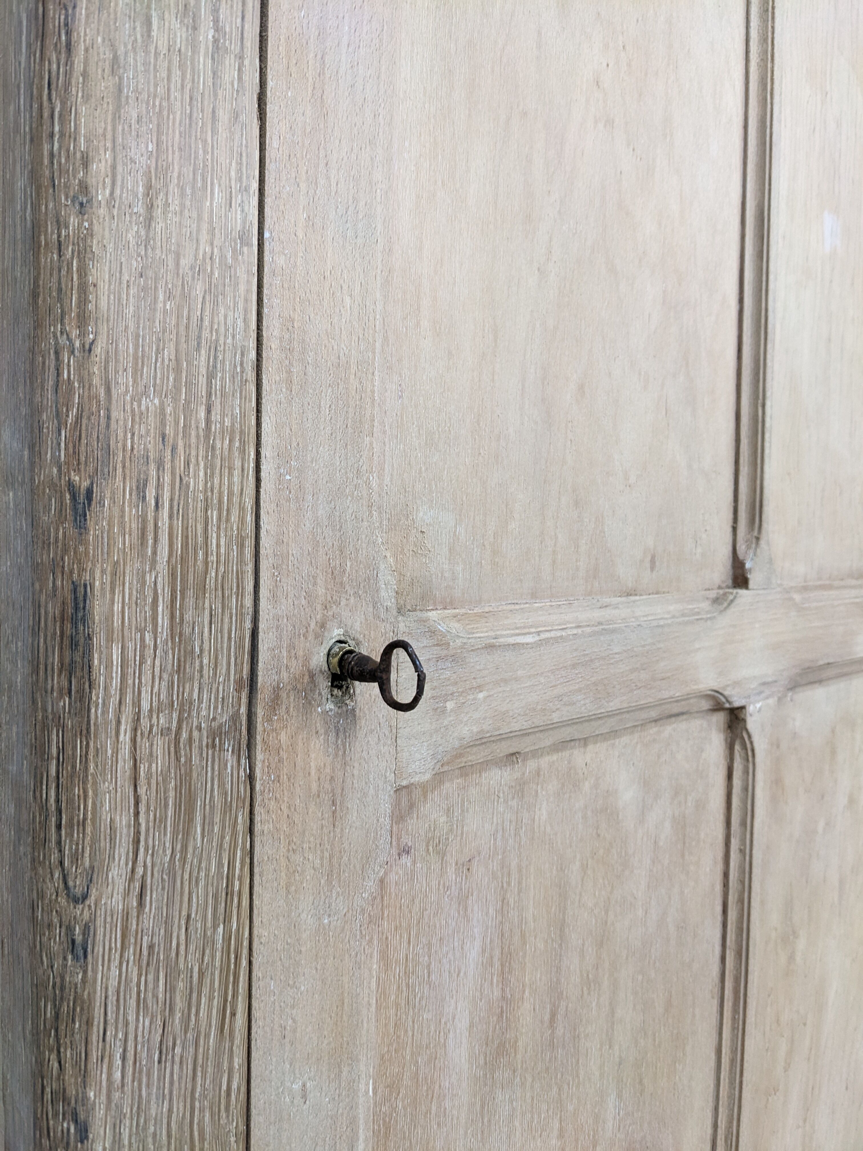 Vintage knitted hoister