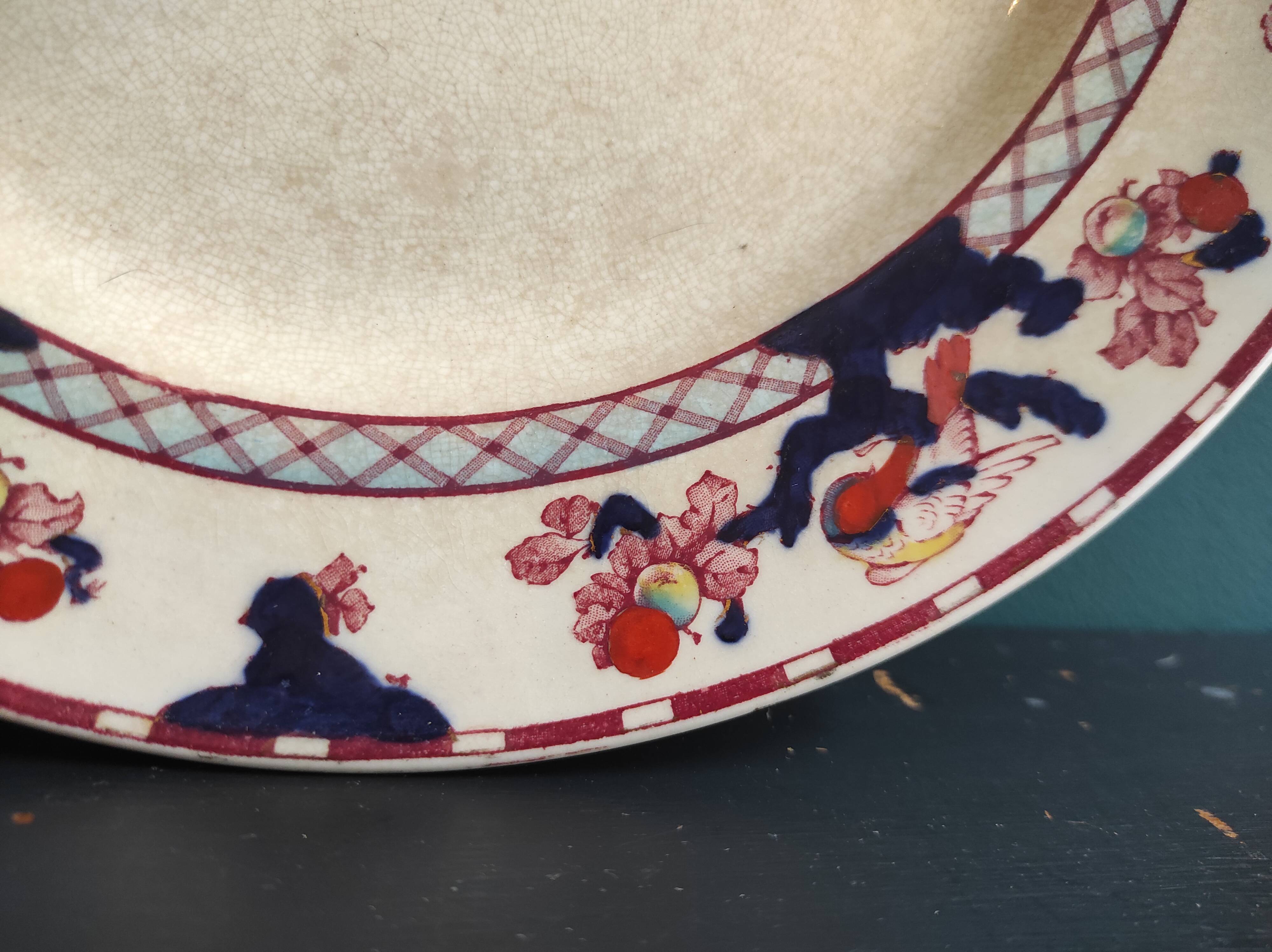 Losol Ware Keeling & Co. dinner plate, Beverley, England Burslem , 1906-193