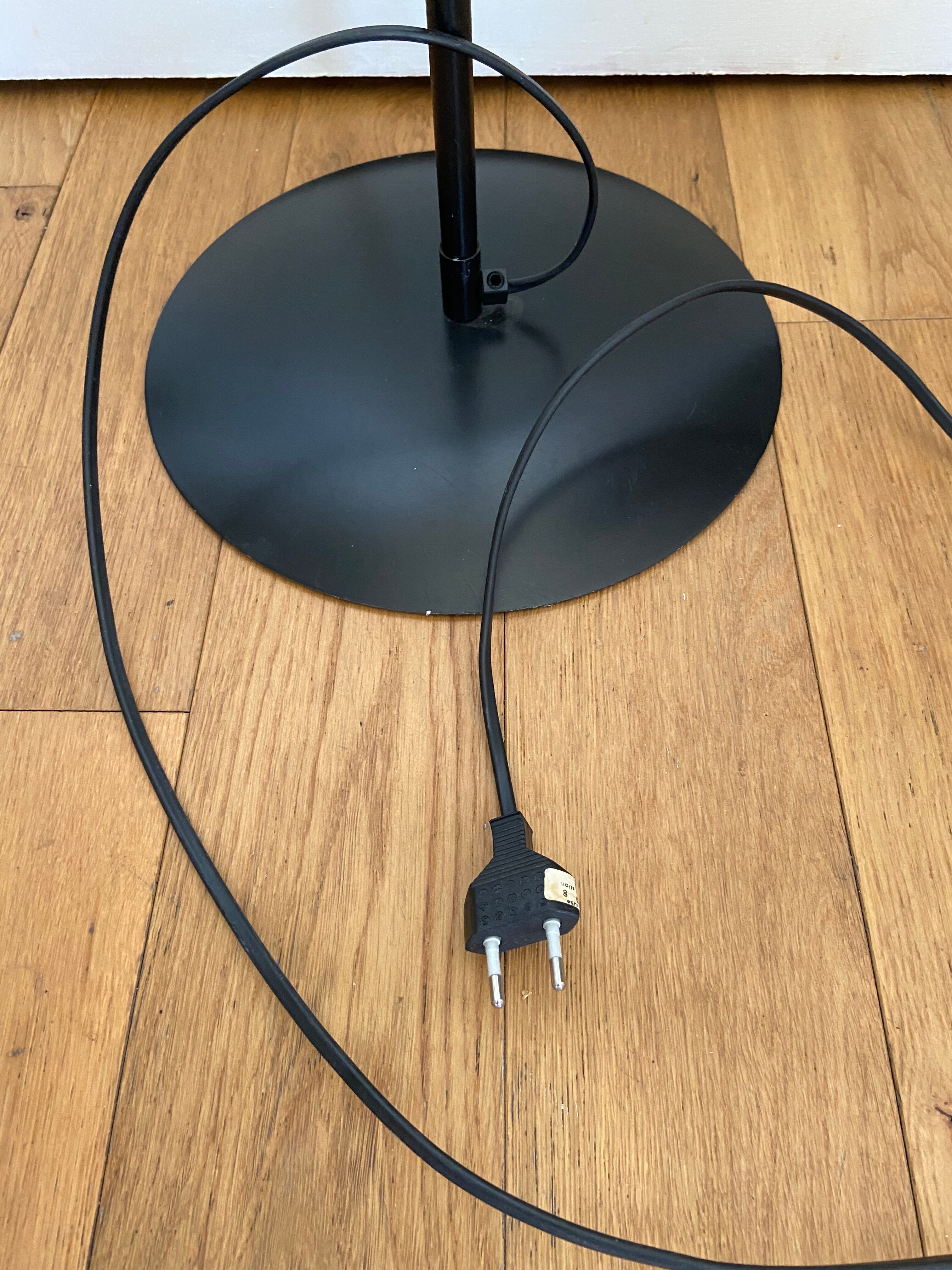 Wooden and metal lamppost